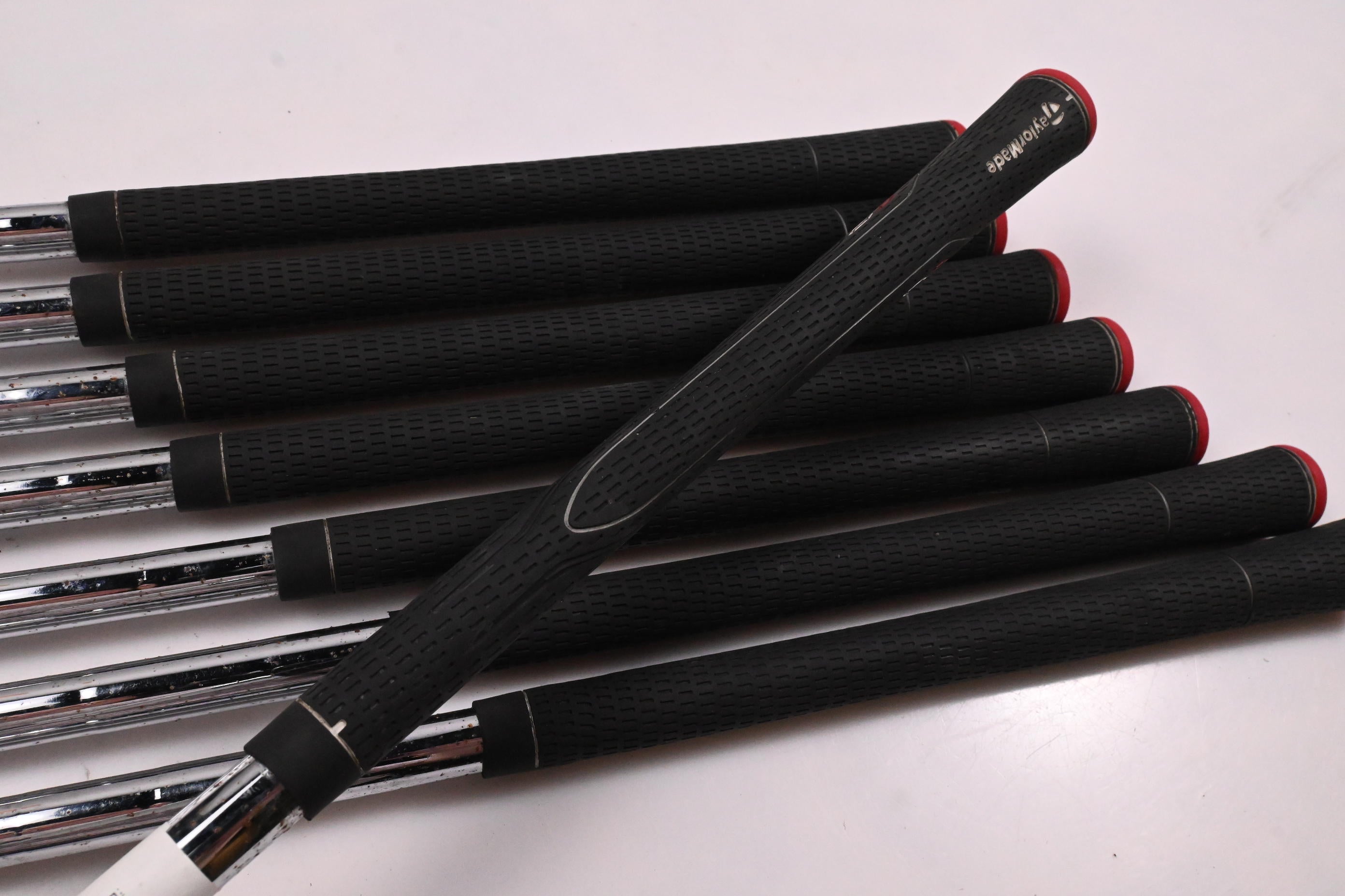 Taylormade Aeroburner Irons / 4-PW+SW / Stiff Flex Reax 88 Shafts
