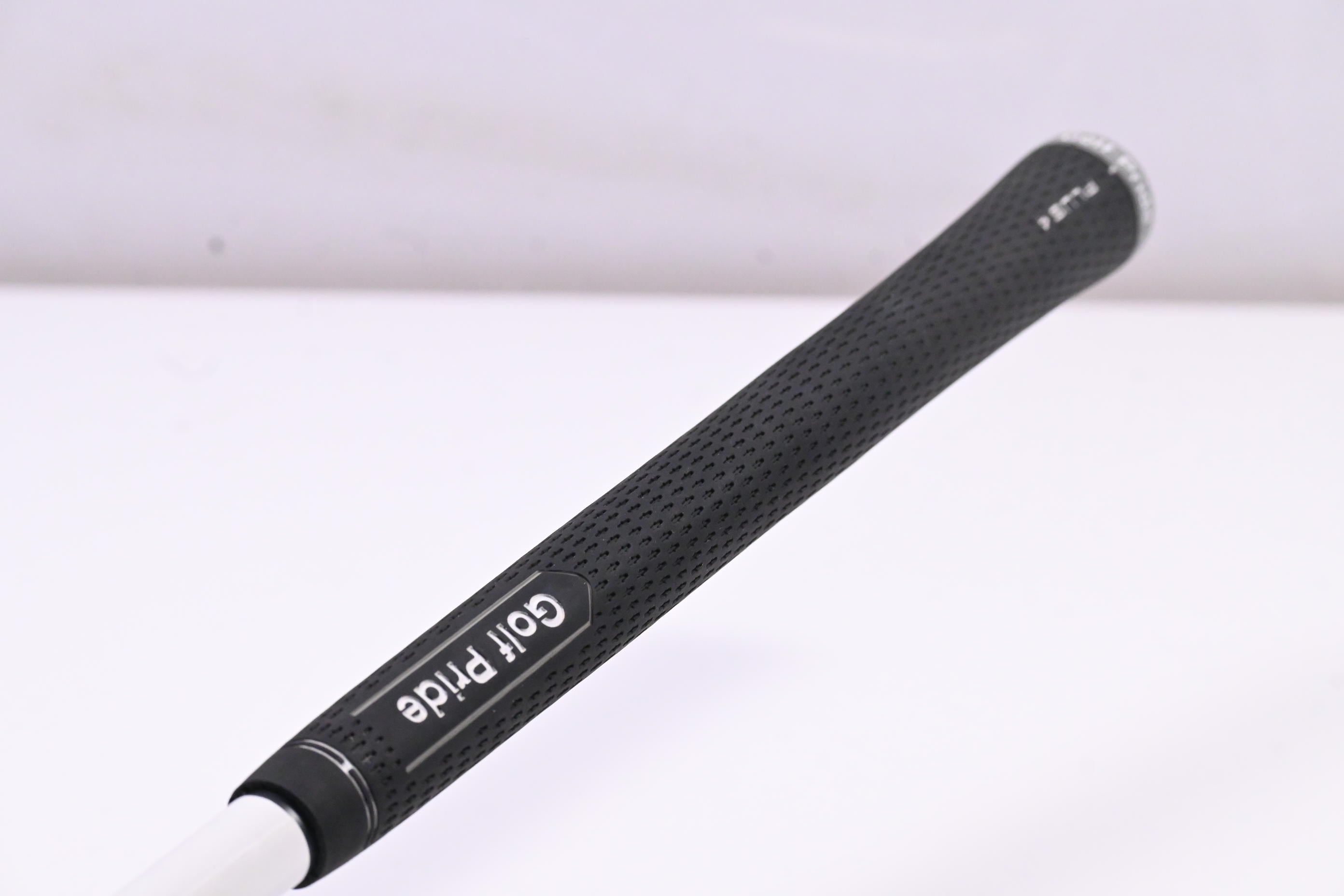 Titleist TSR2 #5 Wood / 18 Degree / Stiff Flex HZRDUS Smoke Black 70 Shaft
