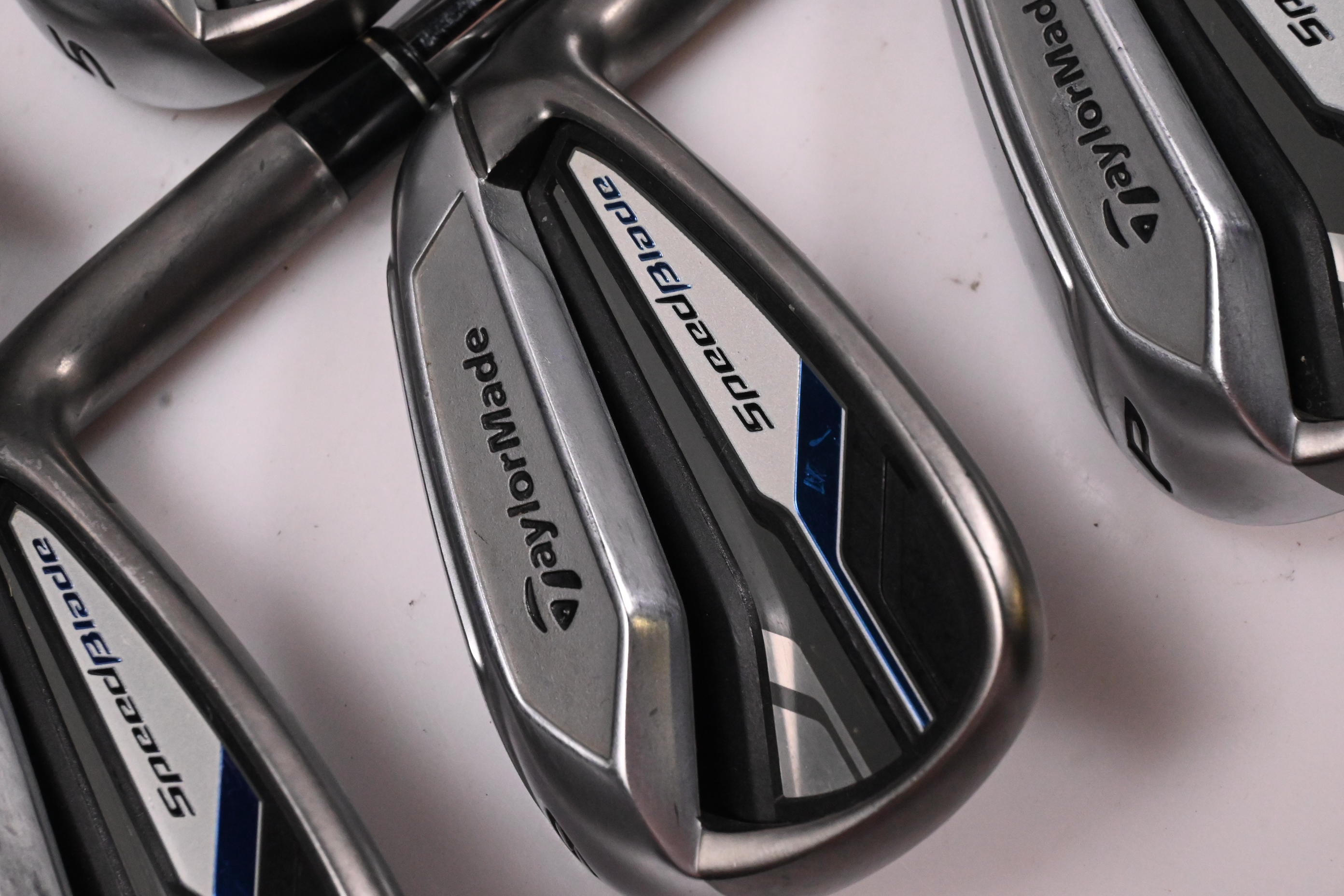 Taylormade Speedblade Irons / 4-PW+SW / Regular Flex SpeedBlade 85 Shafts