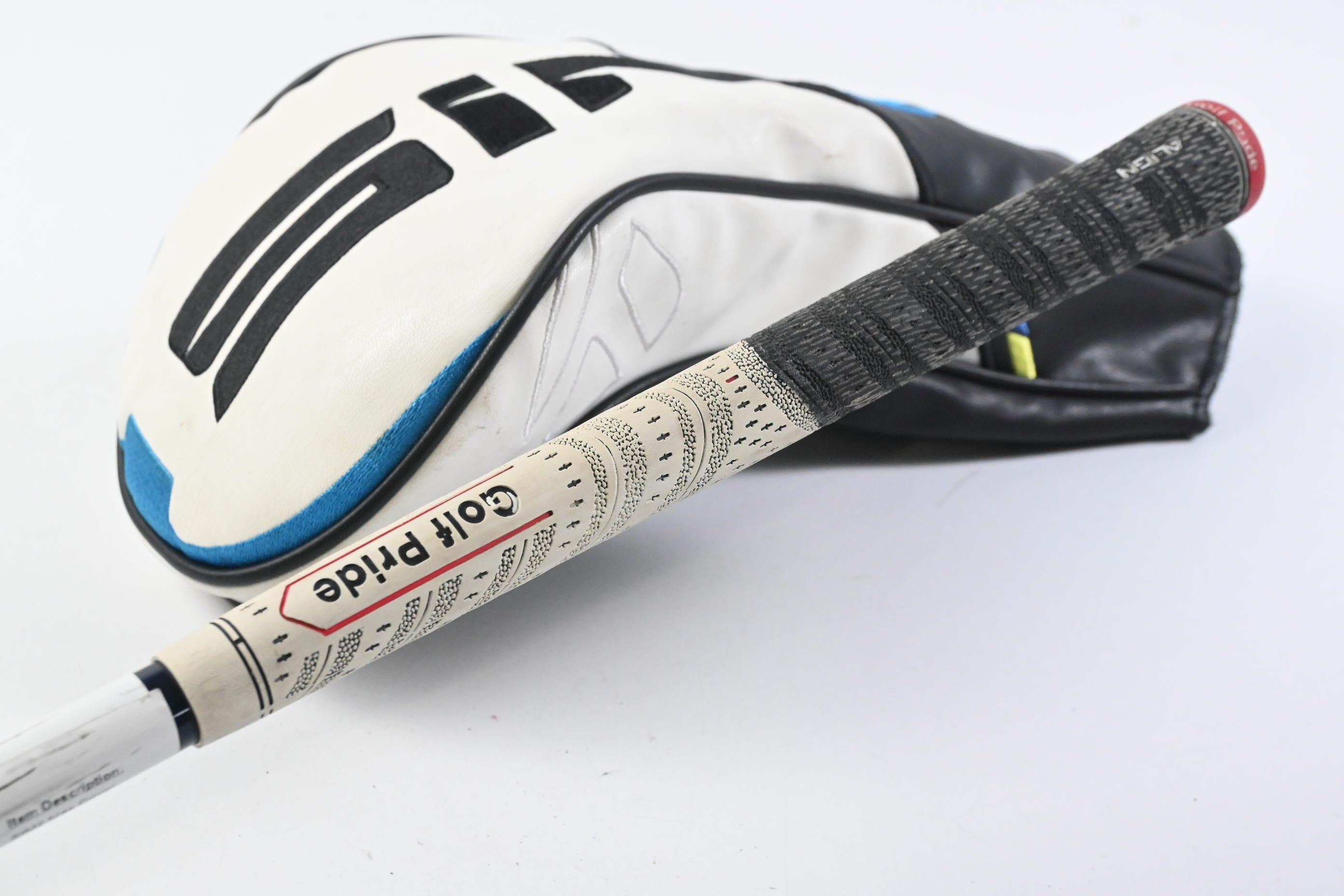 Taylormade SIM2 Max Driver / 12 Degree / Regular Flex Fujikura Ventus Blue 6