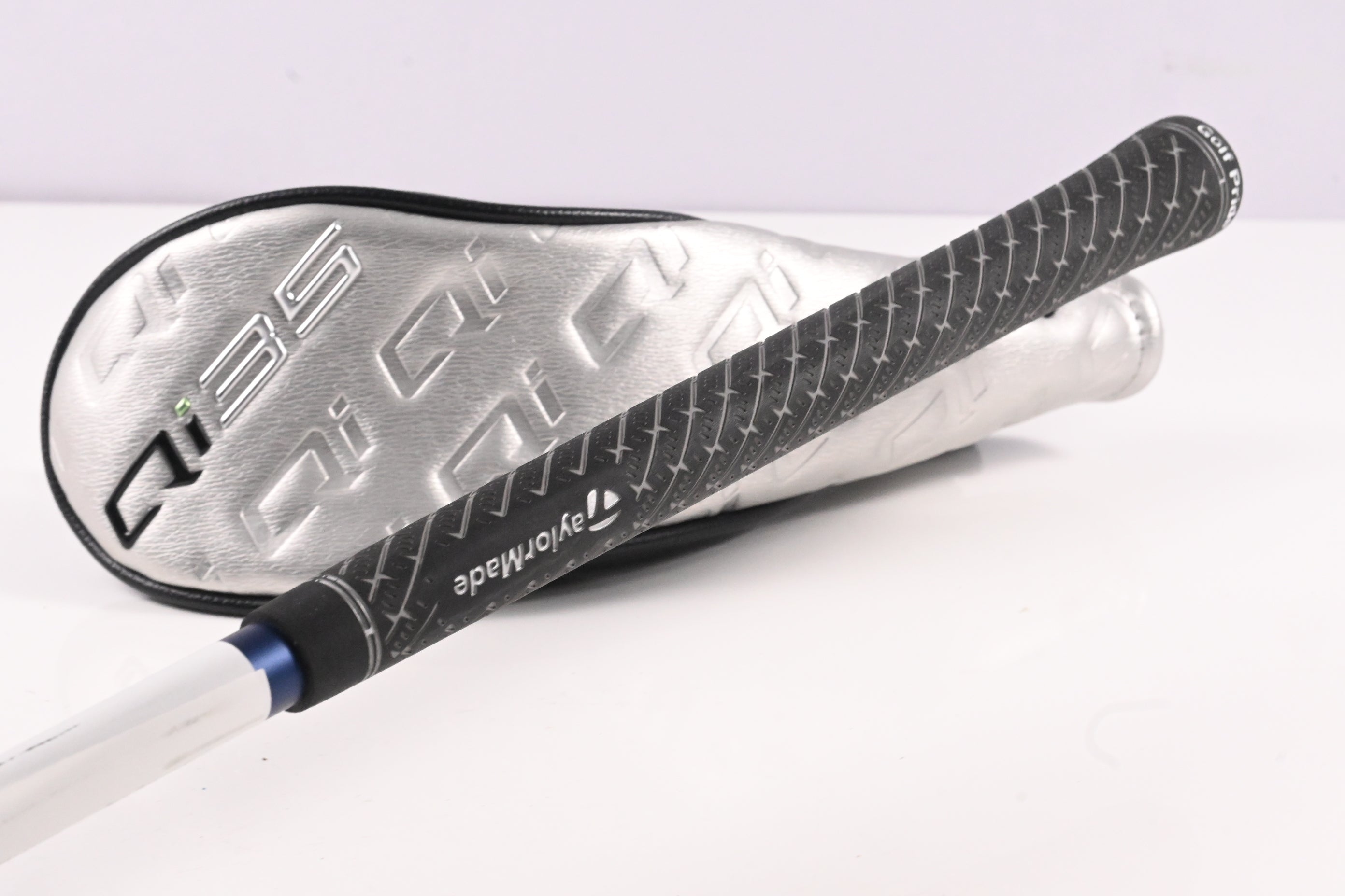 Taylormade Qi35 #4 Hybrid / 22 Degree / Regular Flex Ventus Blue 6 Shaft
