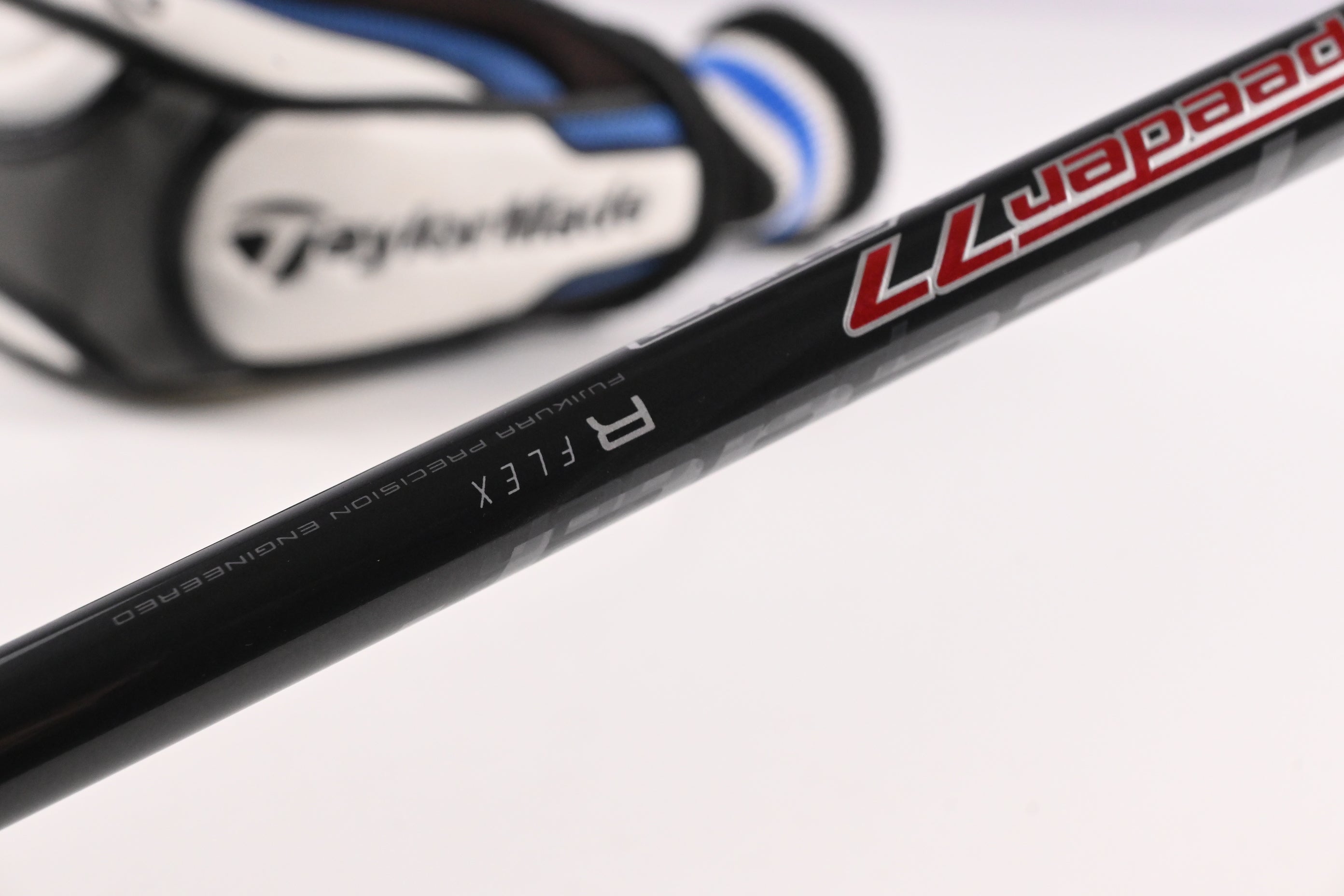 Taylormade R15 #3 Hybrid / 19 Degree / Regular Flex Speeder 77 Evolution Shaft