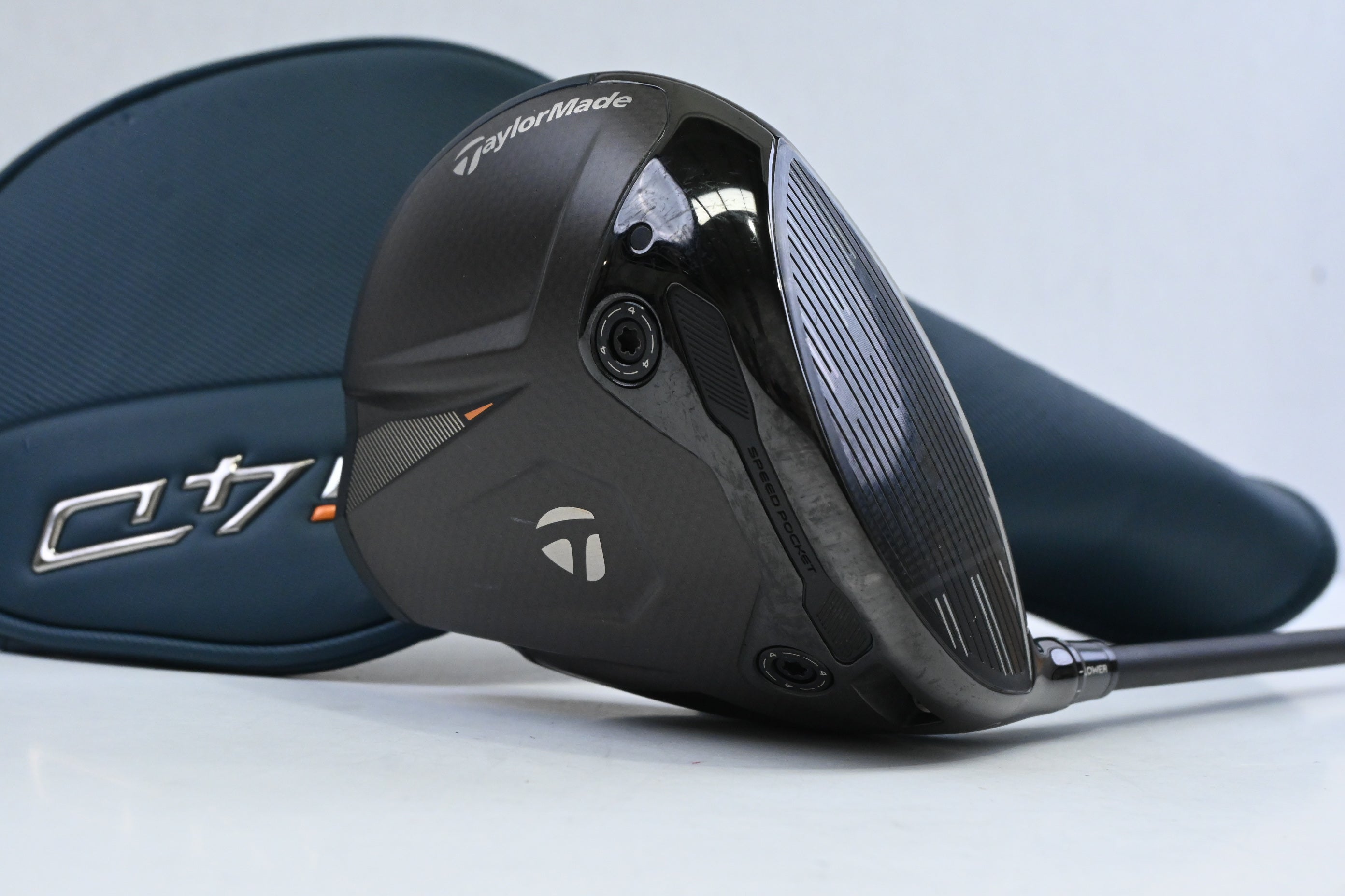 Taylormade Qi4D Driver / 9 Degree / Regular Flex Taylormade Reax Blue 50 Shaft