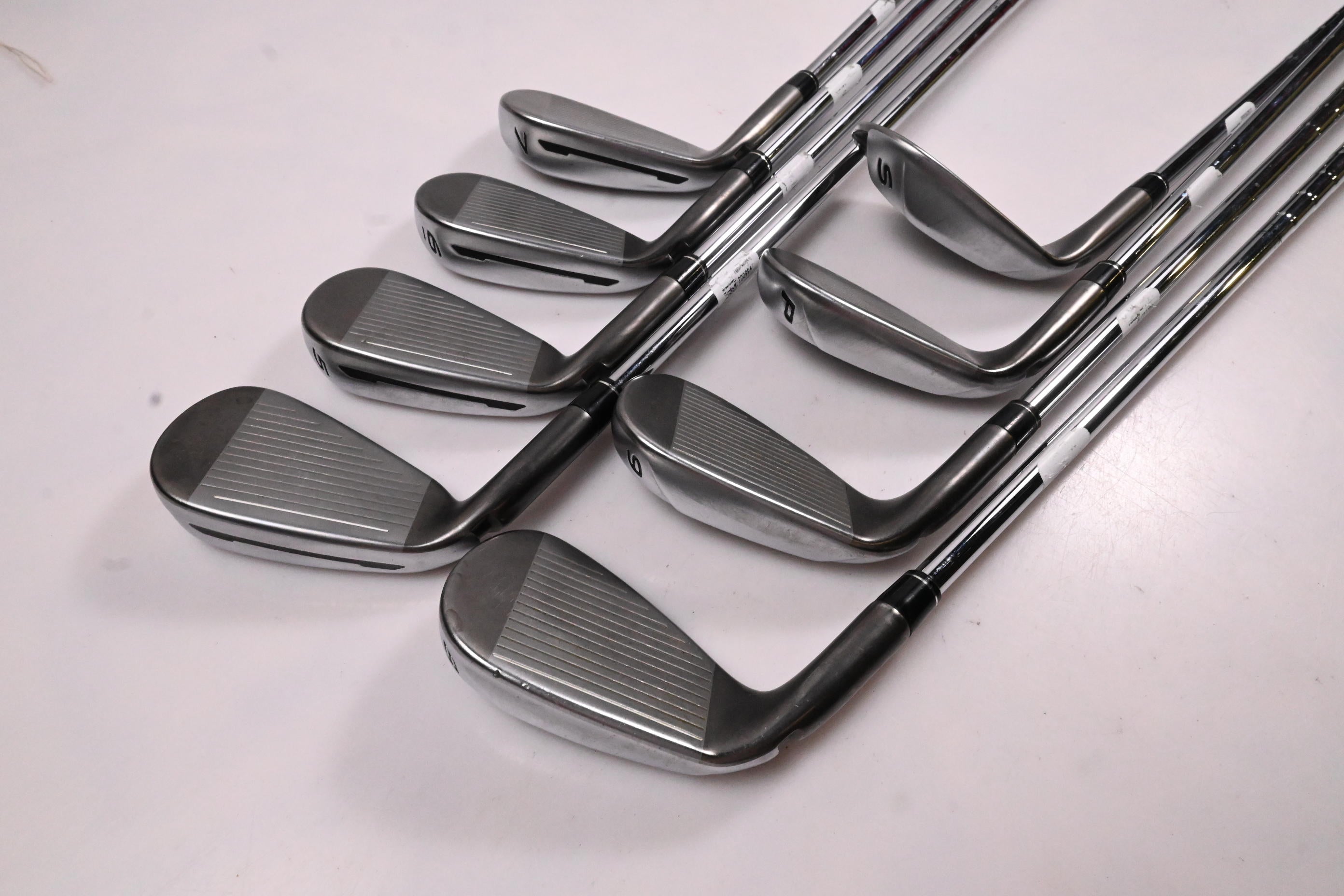 Taylormade Speedblade Irons / 4-PW+SW / Regular Flex SpeedBlade 85 Shafts