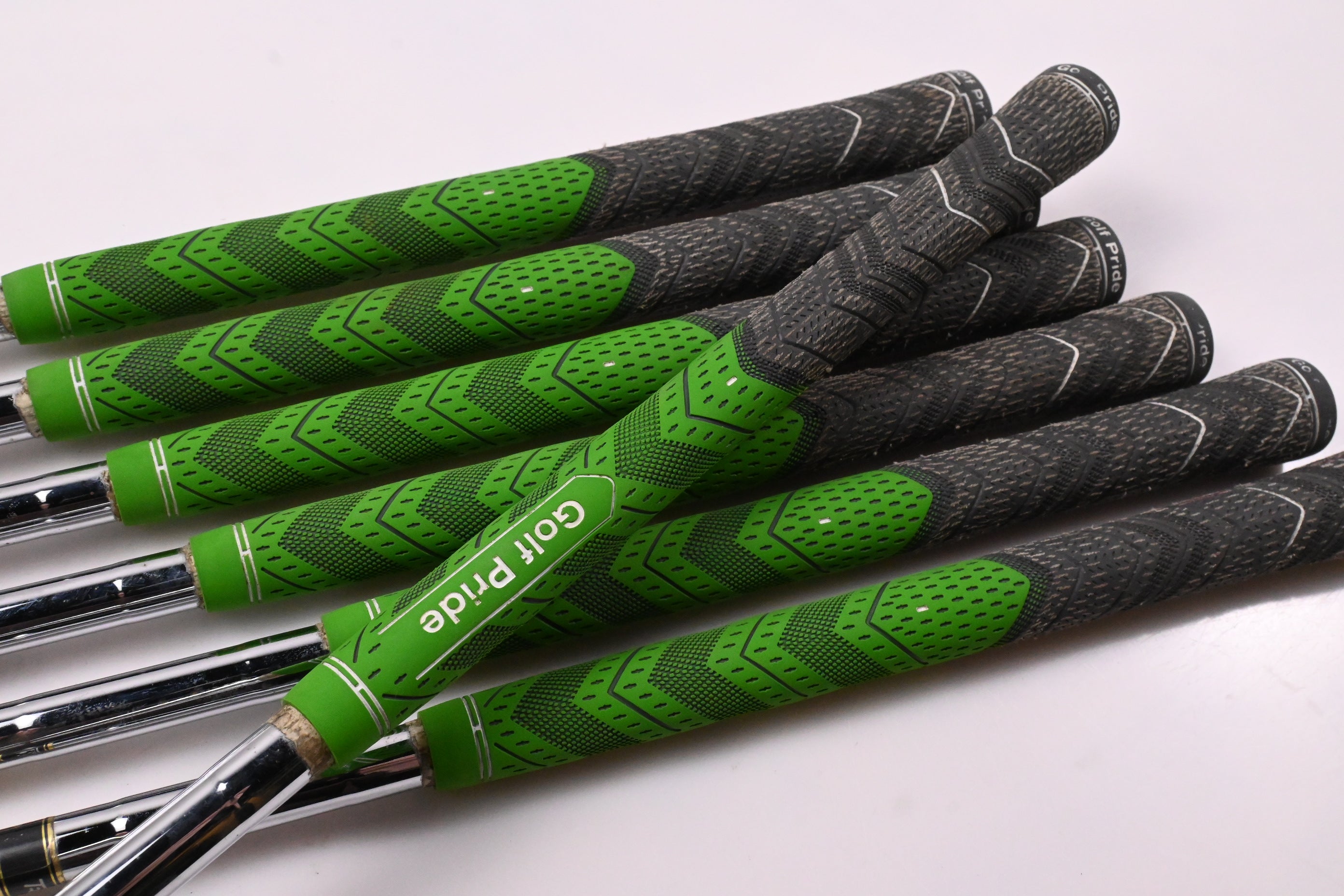 Cleveland CG16 Tour Irons / 4-PW / Stiff Flex Dynamic Gold S300 Shafts
