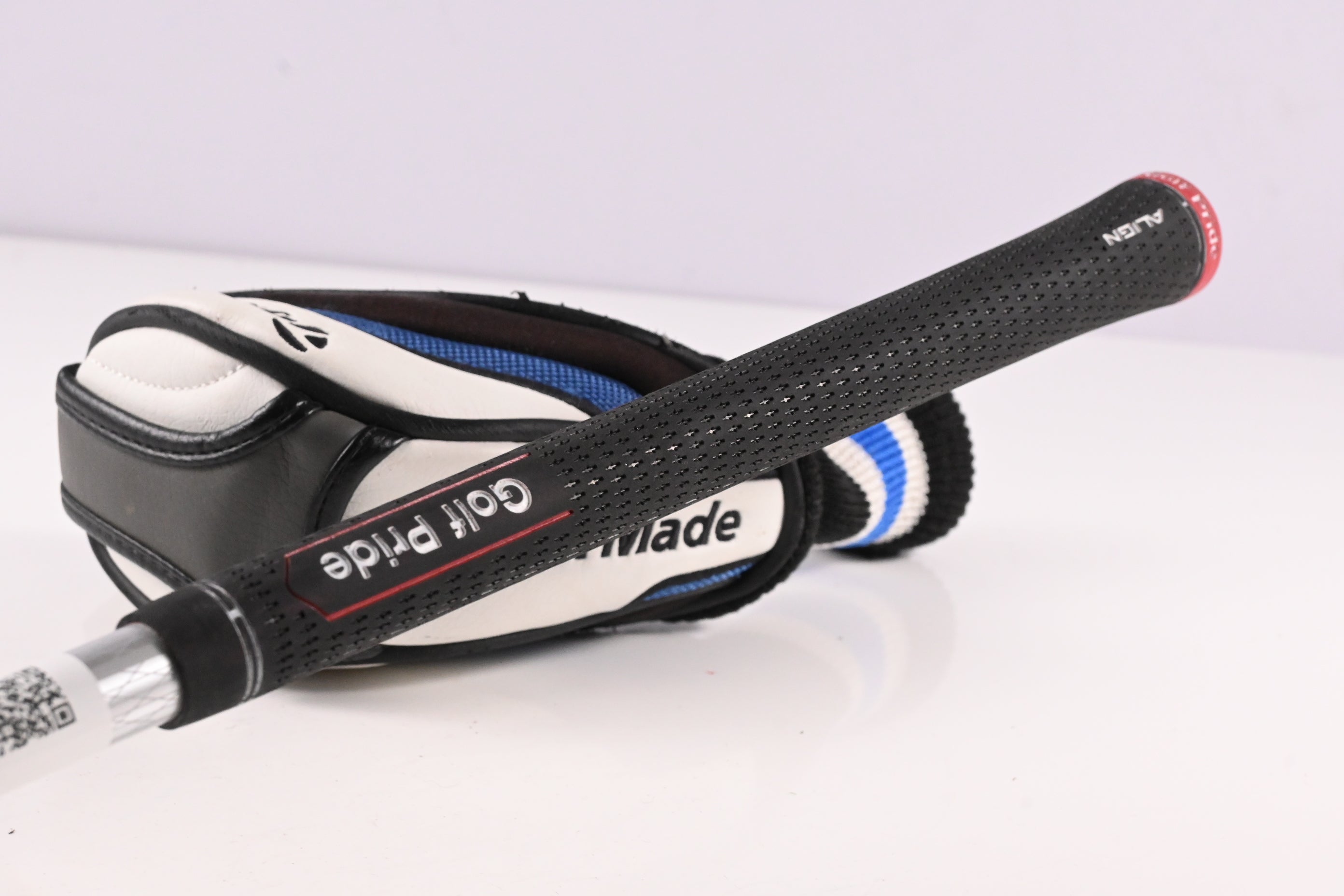 Taylormade R15 #3 Hybrid / 19 Degree / Regular Flex Speeder 77 Evolution Shaft