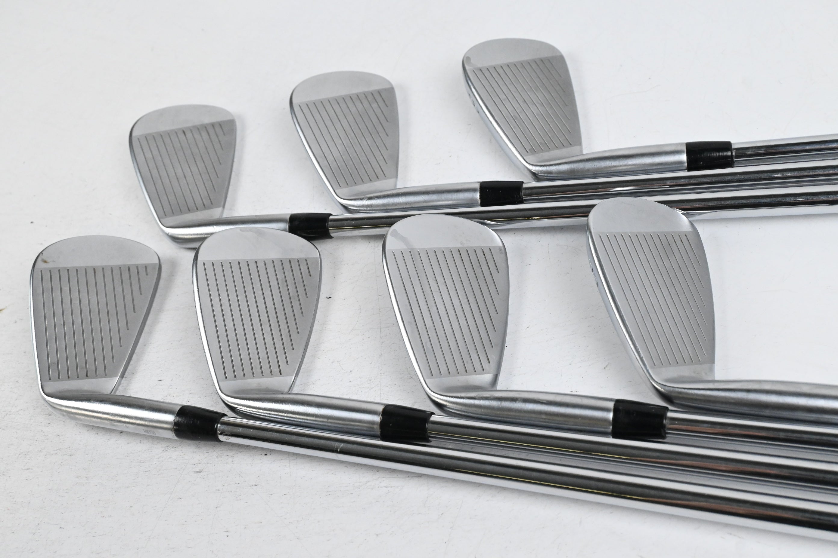 Mizuno JPX 921 Tour Irons / 4-PW / Stiff Flex Project X Rifle Shafts