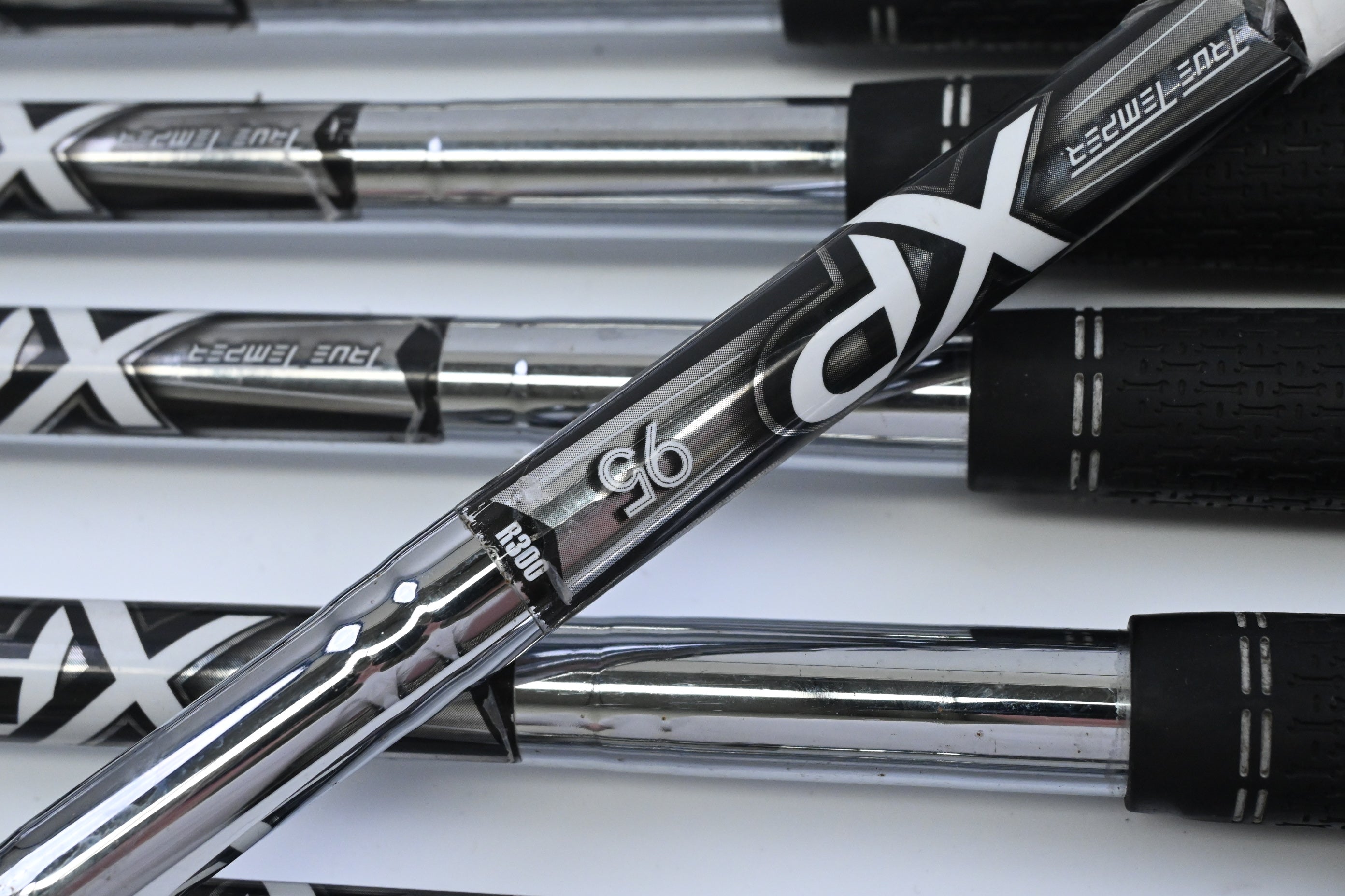 Mizuno JPX EZ Forged 2016 Irons / 5-PW+SW / Regular Flex XP 95 R300 Shafts