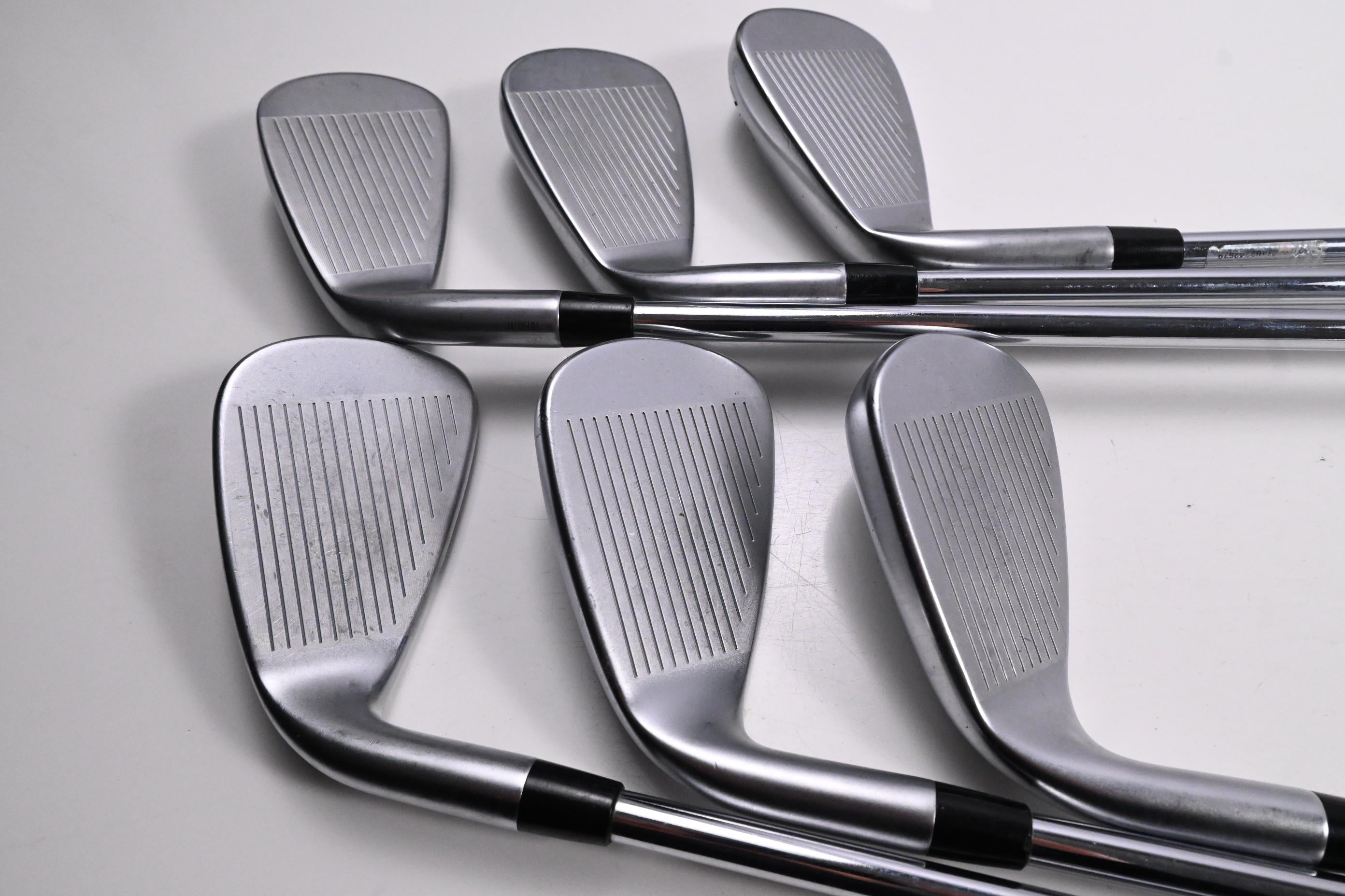 Cleveland Launcher UHX Irons / 5-PW / Regular Flex Dynamic Gold 98 Shafts