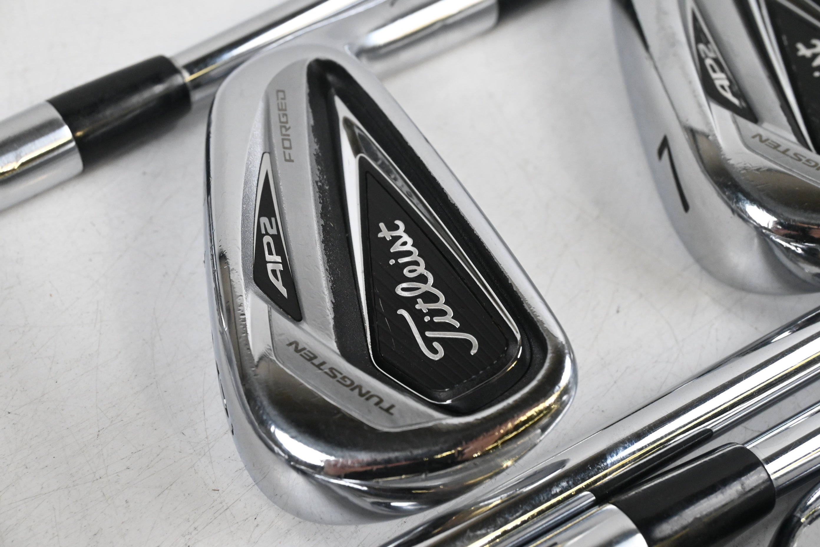 Titleist 716 AP2 Irons / 5-PW+GW / Regular Flex KBS Tour 90 Shafts