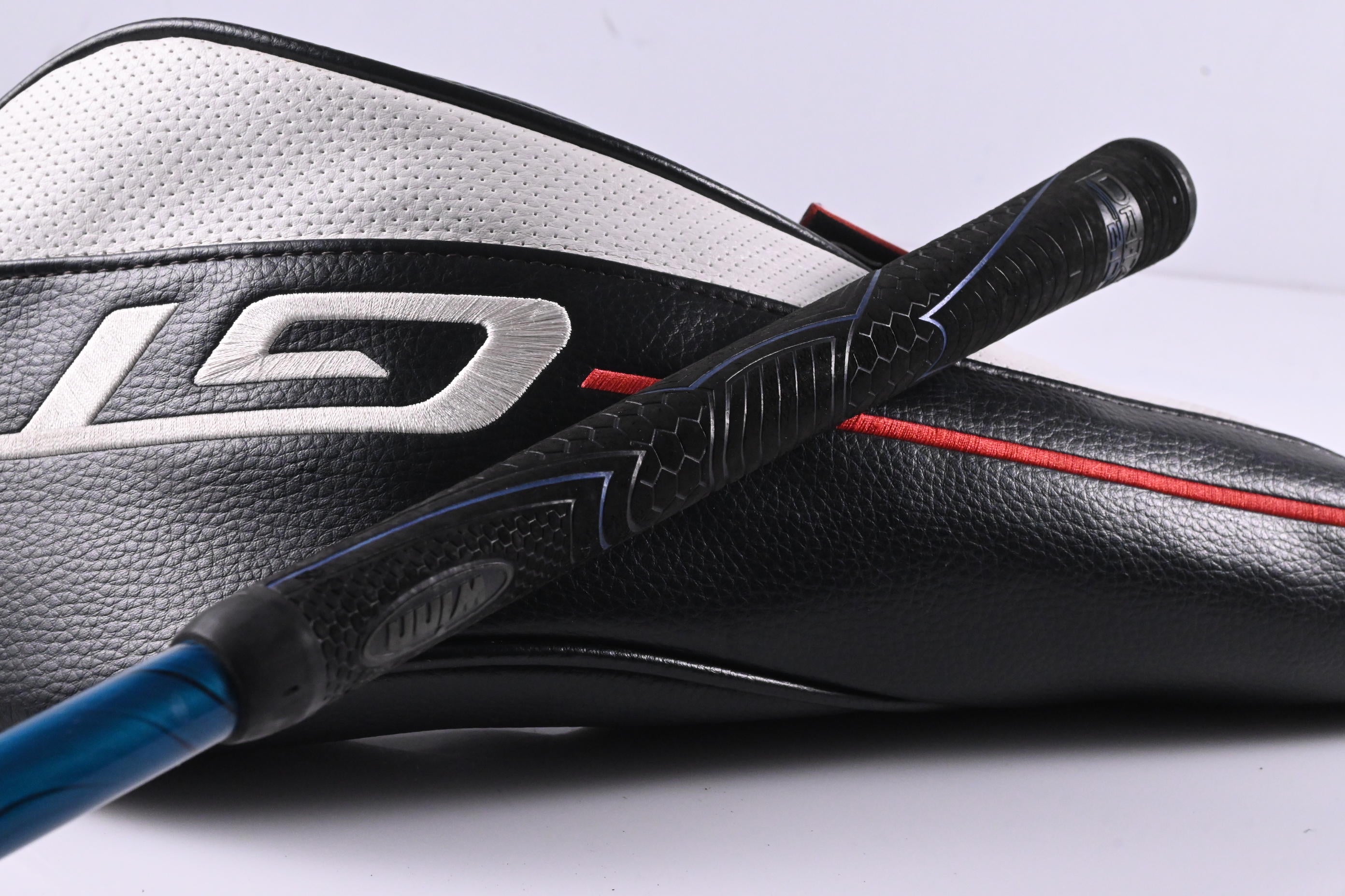 Titleist GT2 Driver / 9 Degree / Regular Flex Project X EvenFlow Blue 65 Shaft
