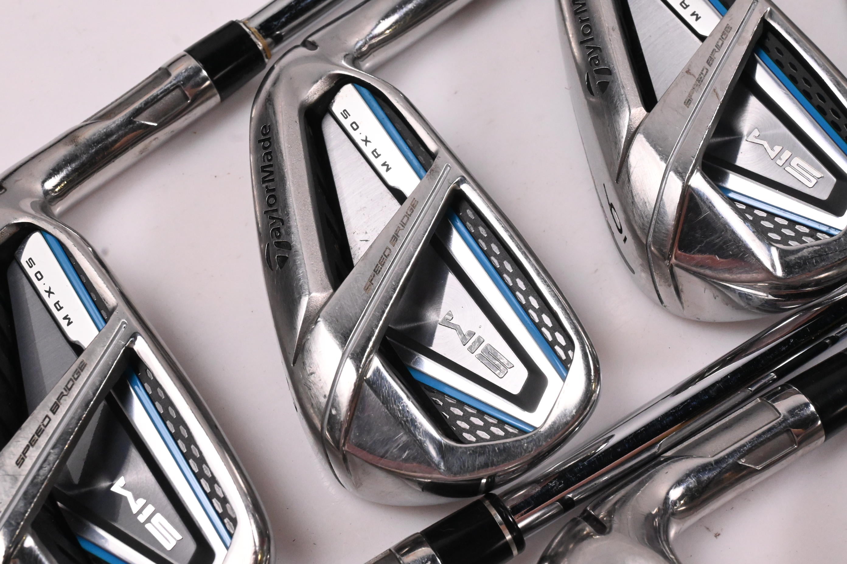 Taylormade SIM Max OS Irons / 4-PW+SW / Regular Flex KBS MAX 85 Shafts