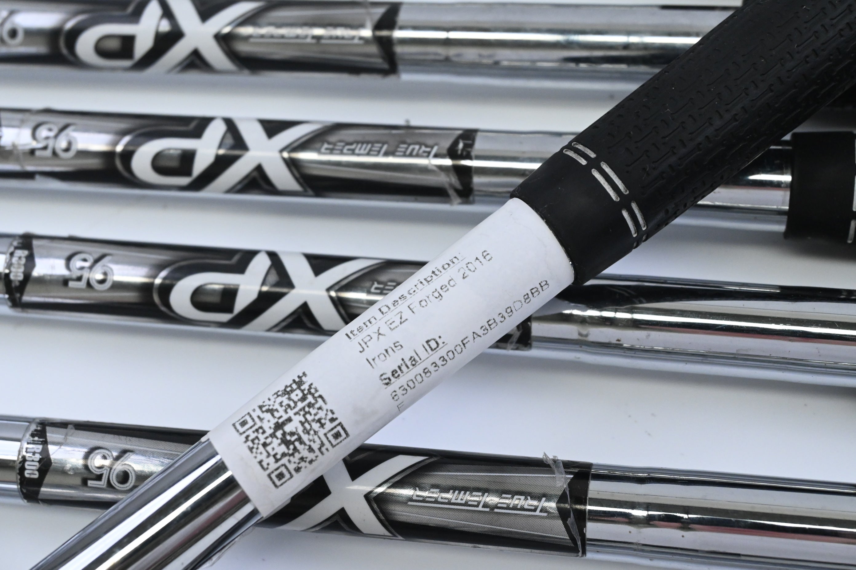 Mizuno JPX EZ Forged 2016 Irons / 5-PW+SW / Regular Flex XP 95 R300 Shafts