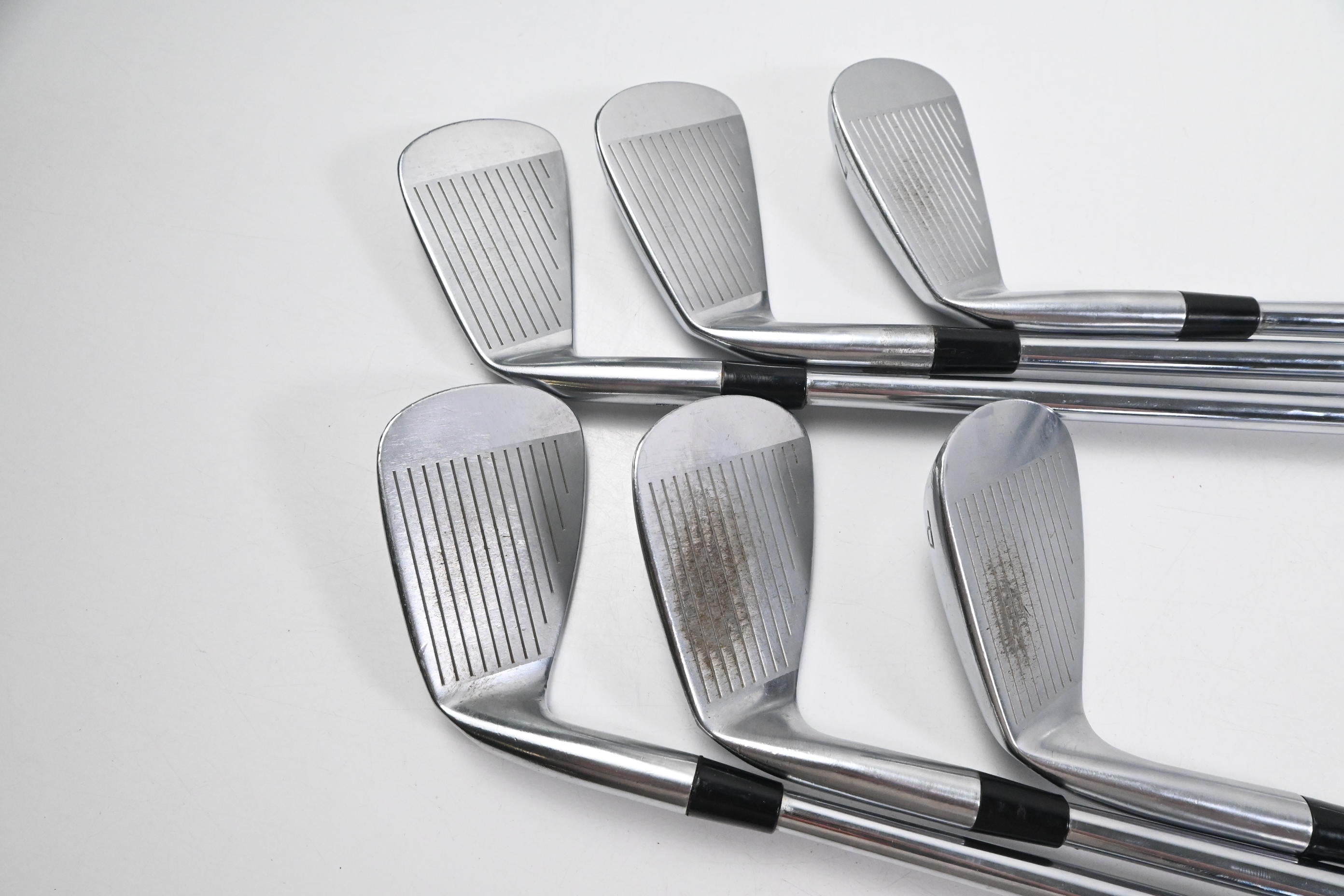 Vega VM-02 Irons / 5-PW / Regular Flex Dynamic Gold 105 R300 Shafts