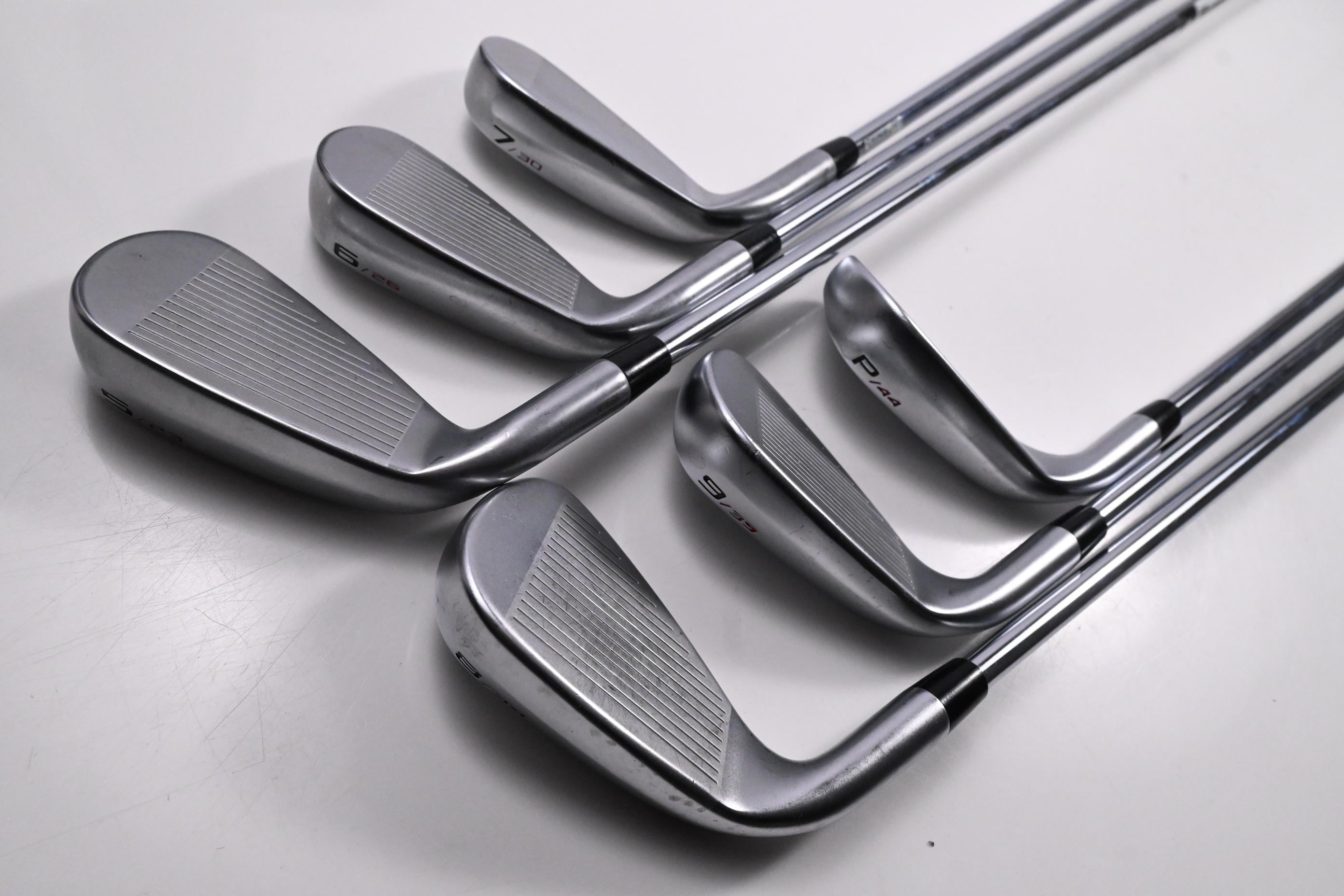 Cleveland Launcher UHX Irons / 5-PW / Regular Flex Dynamic Gold 98 Shafts