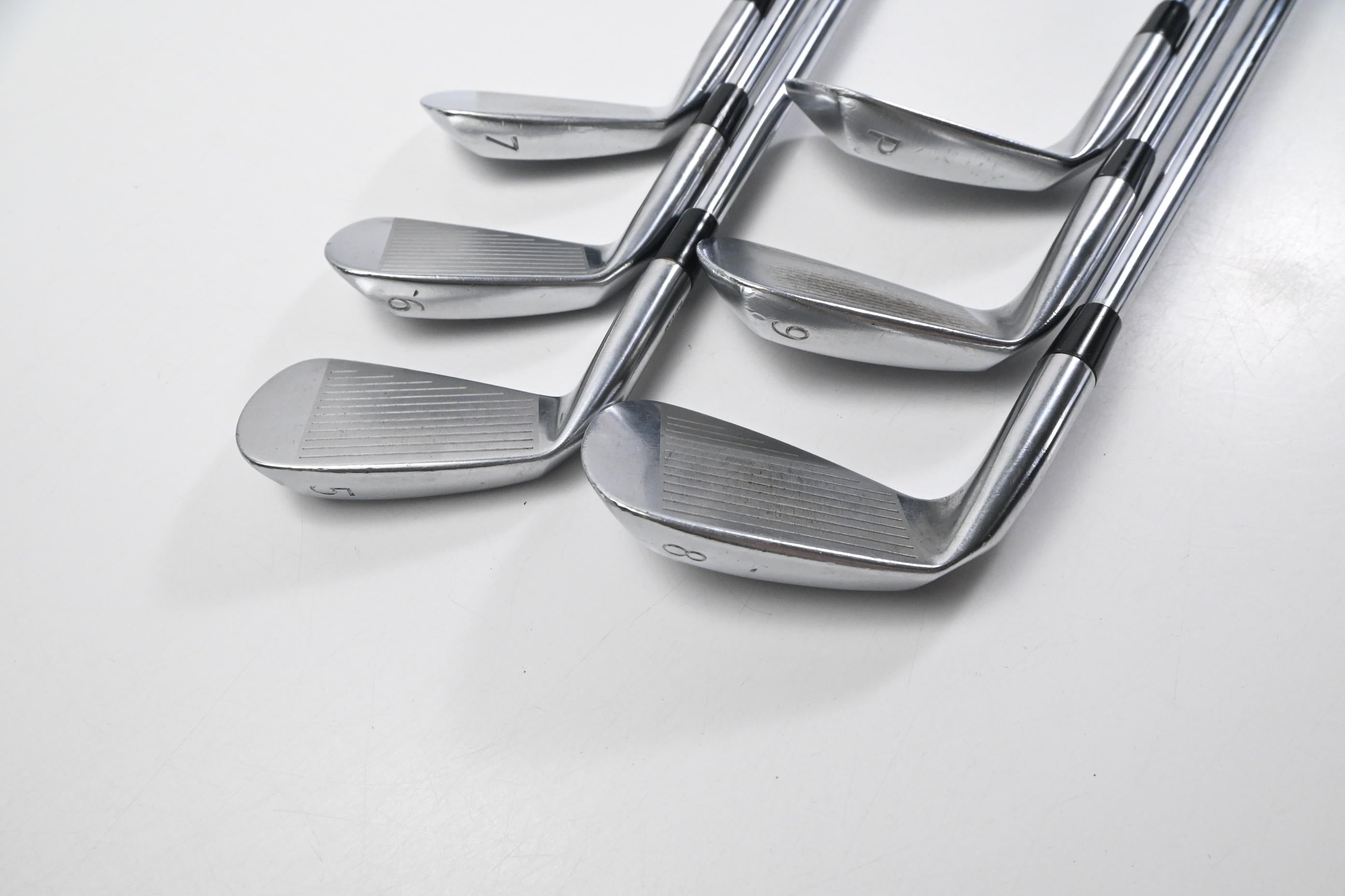 Vega VM-02 Irons / 5-PW / Regular Flex Dynamic Gold 105 R300 Shafts