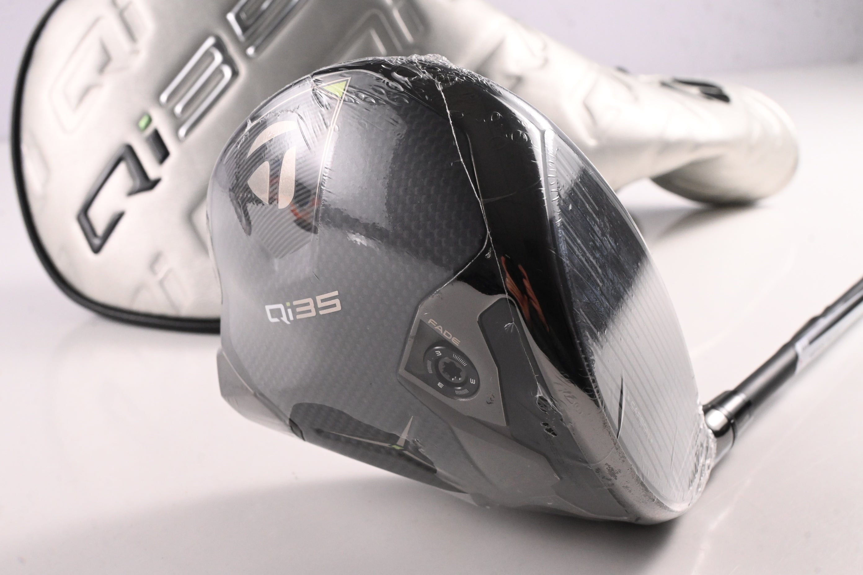 Taylormade Qi35 LS Driver / 10.5 Degree / Stiff Flex Kai'Li Dark Waves Blue CB