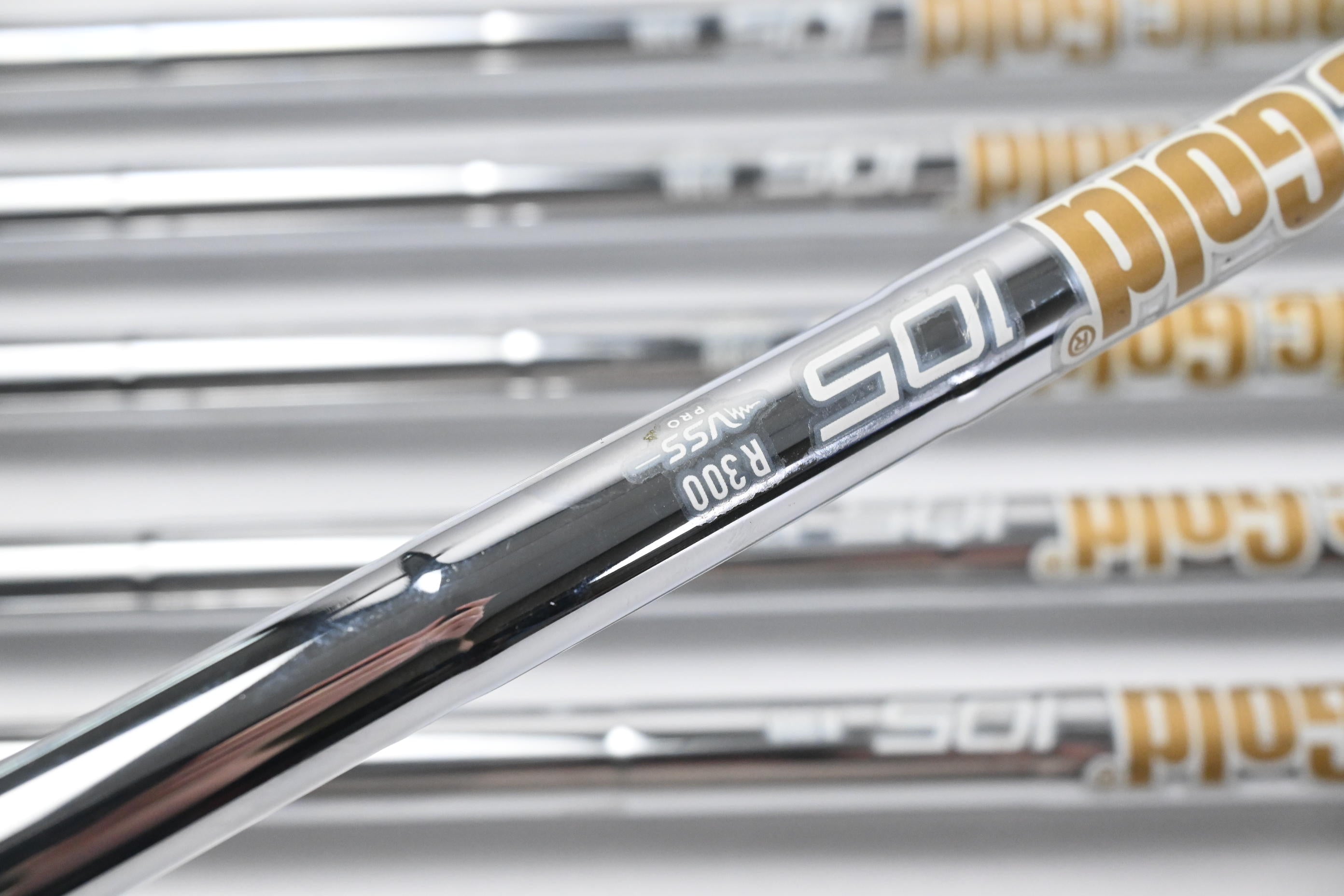 Vega VM-02 Irons / 5-PW / Regular Flex Dynamic Gold 105 R300 Shafts