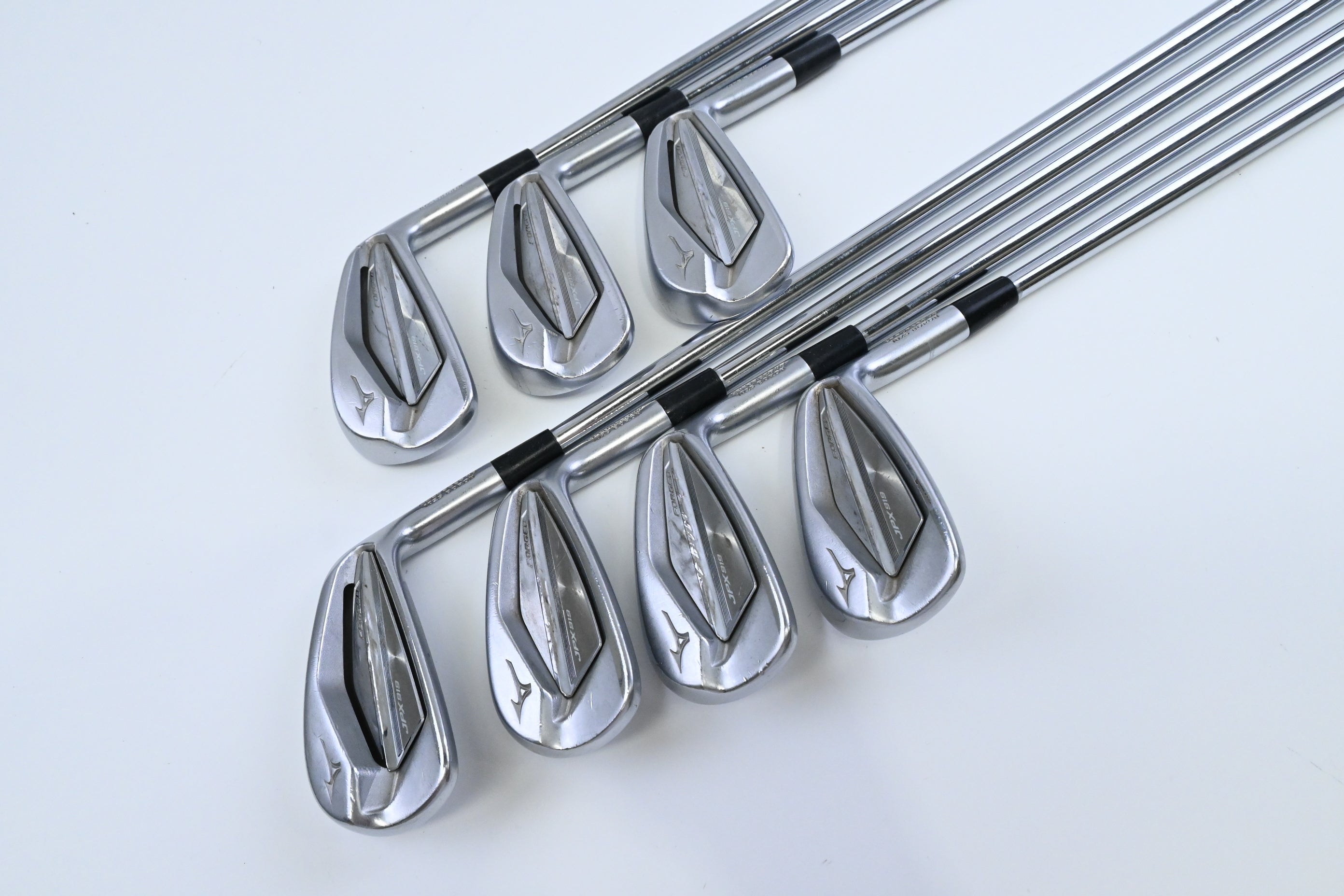 Mizuno JPX 919 Forged Irons / 4-PW / Regular Flex Dynamic Gold 105 R300 Shafts