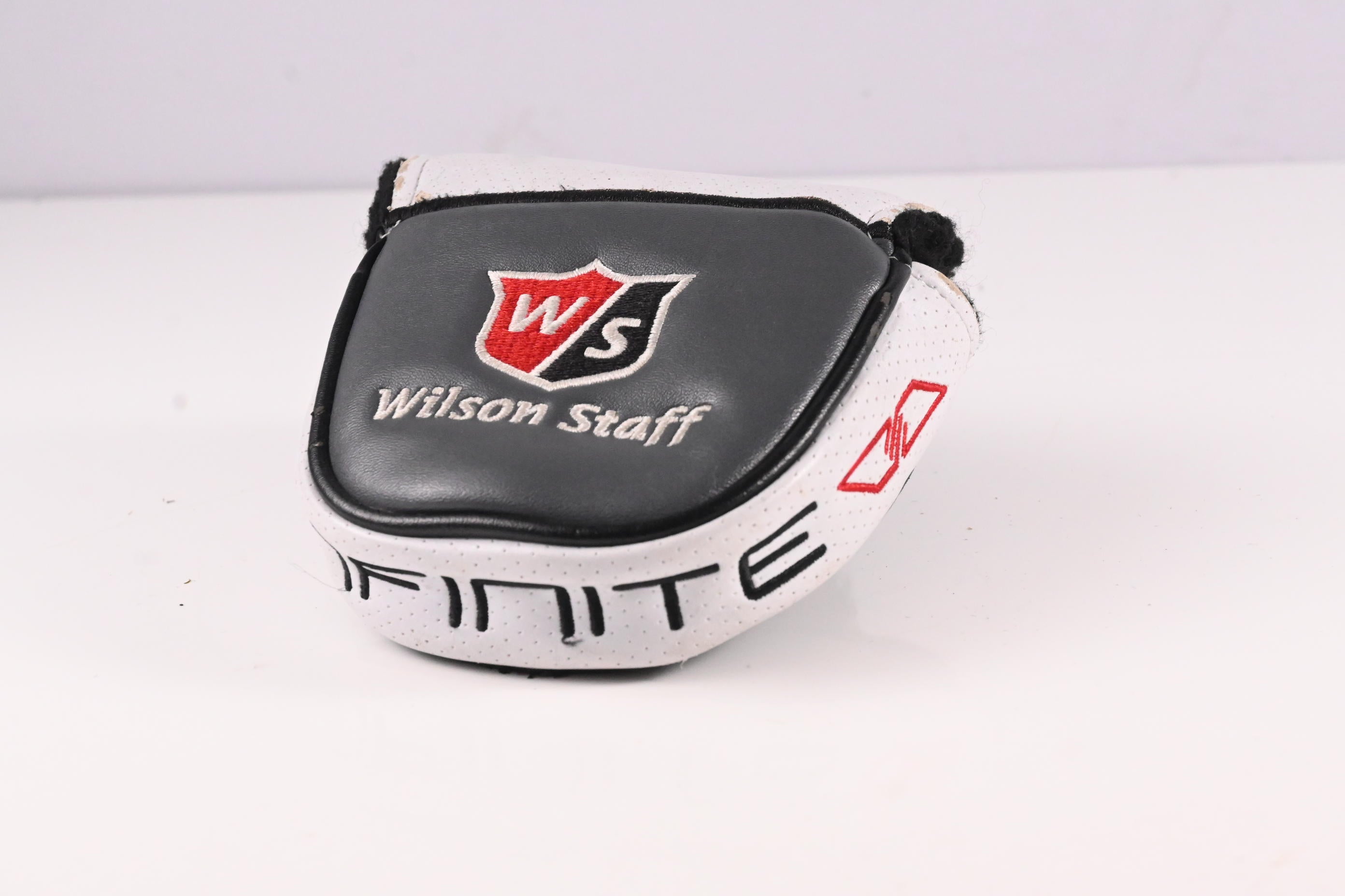 Wilson Infinite The Bean Putter / 34 Inch