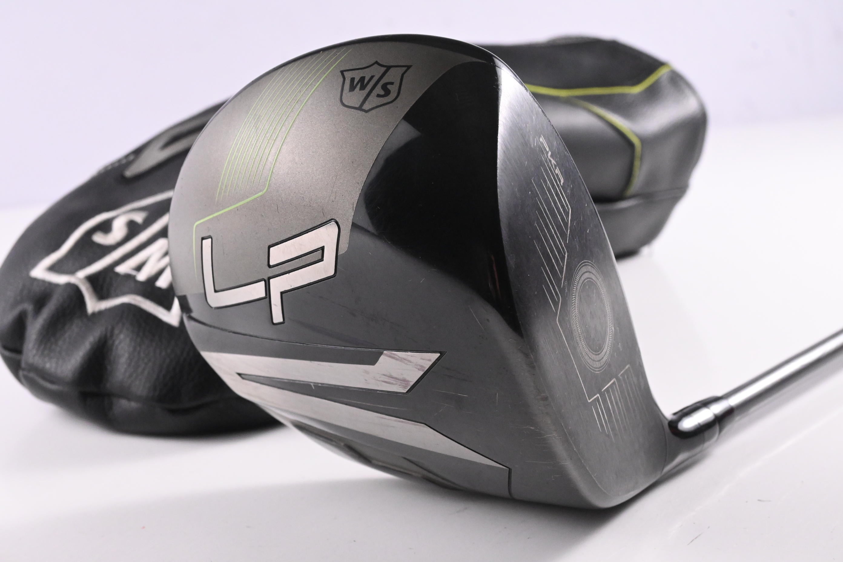 Wilson Launch Pad 2022 Driver / 10.5 Degree / Regular Flex EvenFlow 55 Shaft