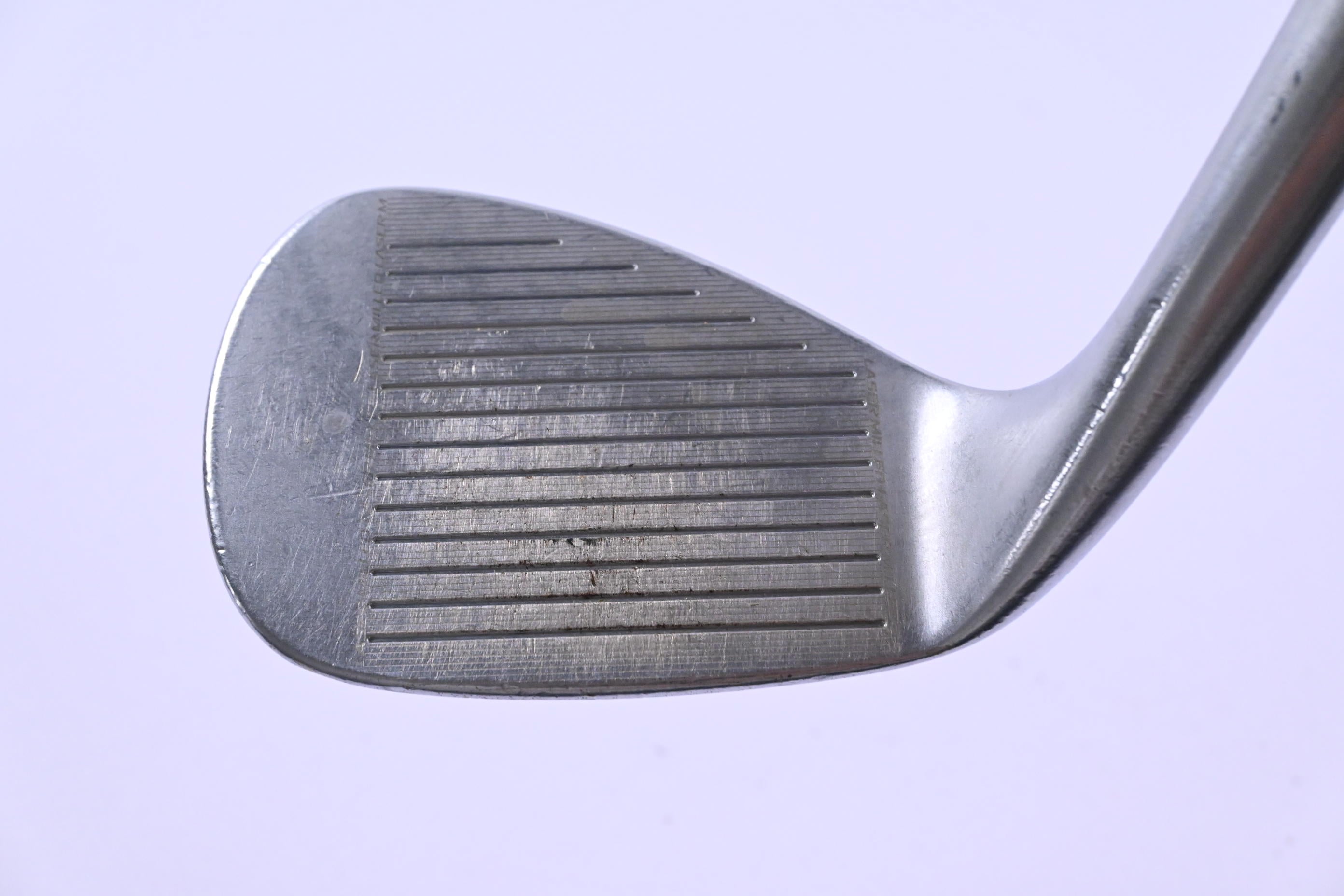 Cleveland 588 Precision Forged Gap Wedge / 52 Degree / Wedge Flex Shaft