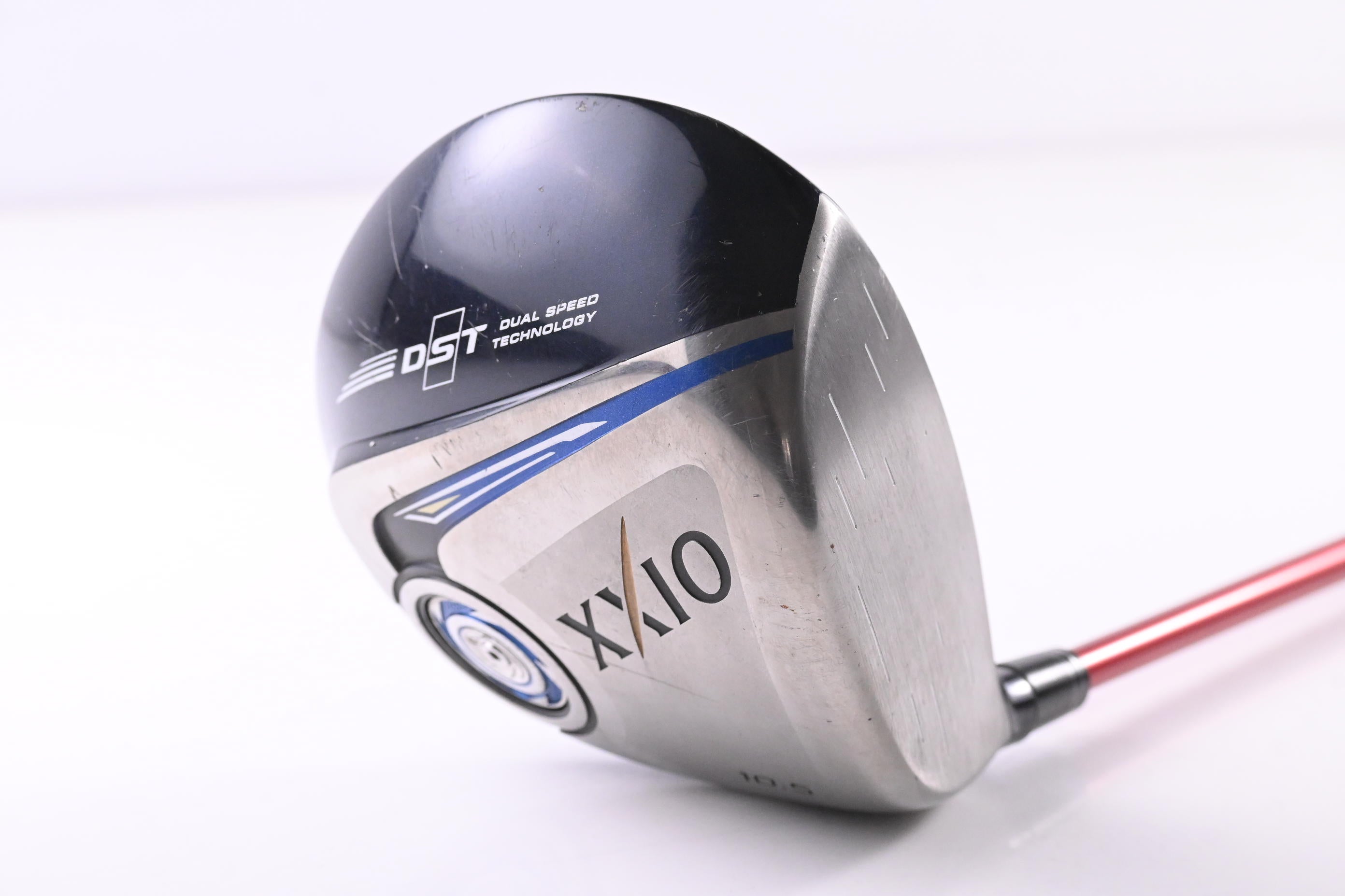 XXIO 9 Driver / 10.5 Degree / Regular Flex Fujikura Speeder NX 50 Shaft