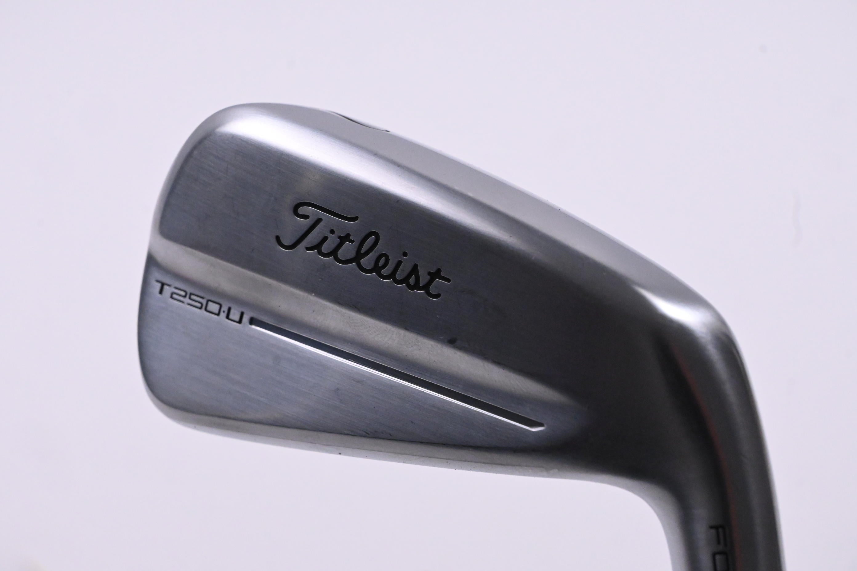 Titleist T250.U Utility #2 Iron / 18 Degree / X-Flex HZRDUS Gen5 Black 80 Shaft