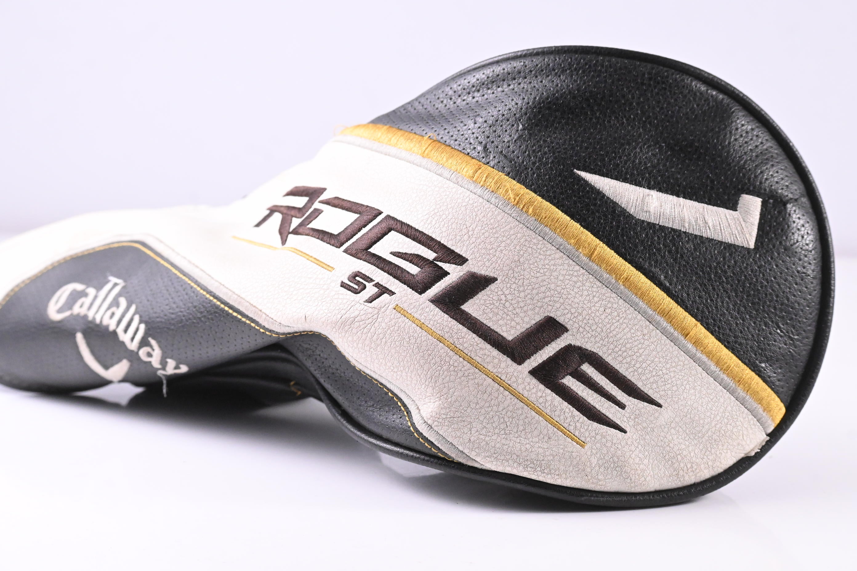 Tour Issue Callaway Rogue ST Triple Diamond Driver / 10.5 Degree / Stiff Flex