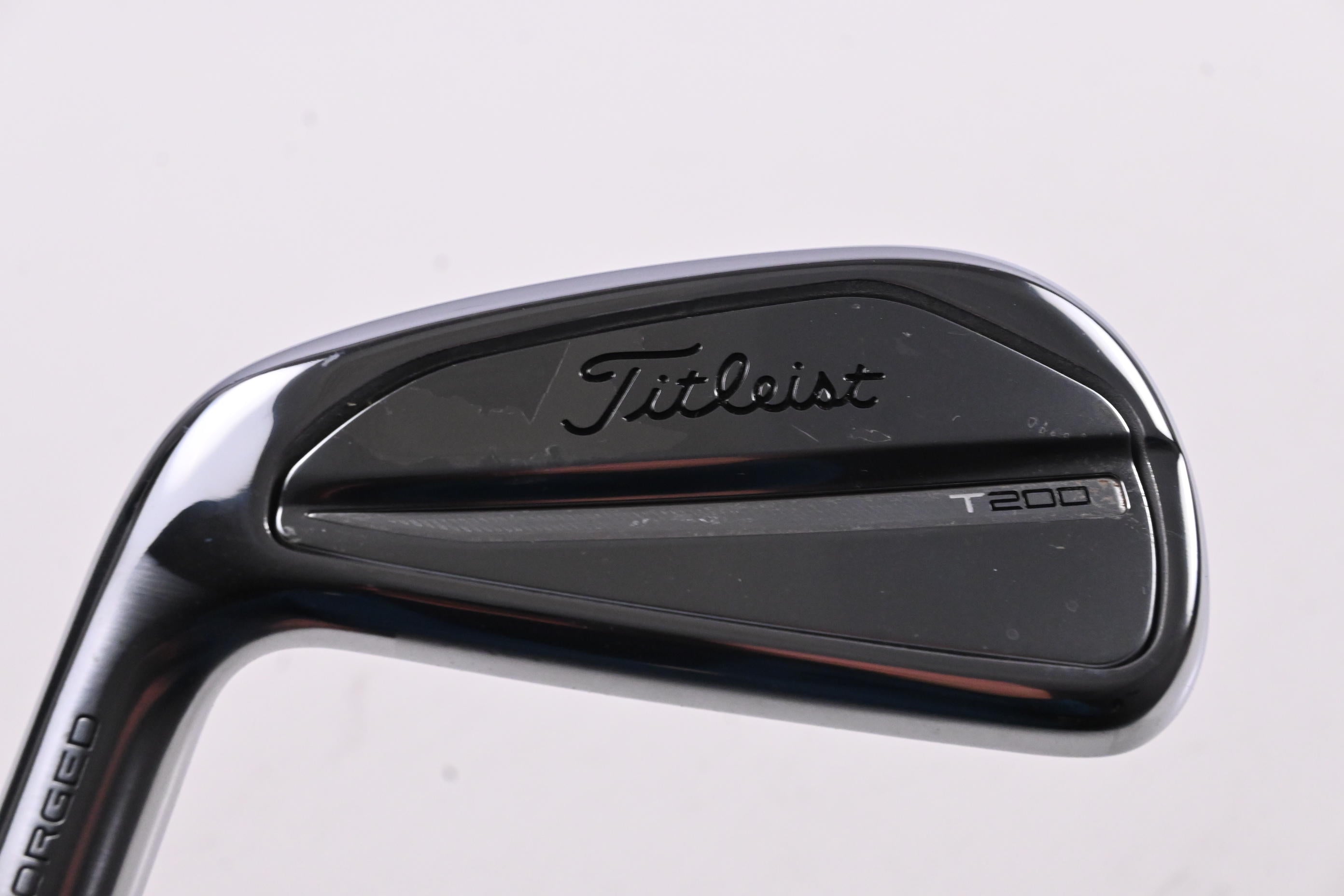 Left Hand Titleist T200 #7 Iron / 30.5 Degree / Stiff Flex NS Pro Modus 3 120