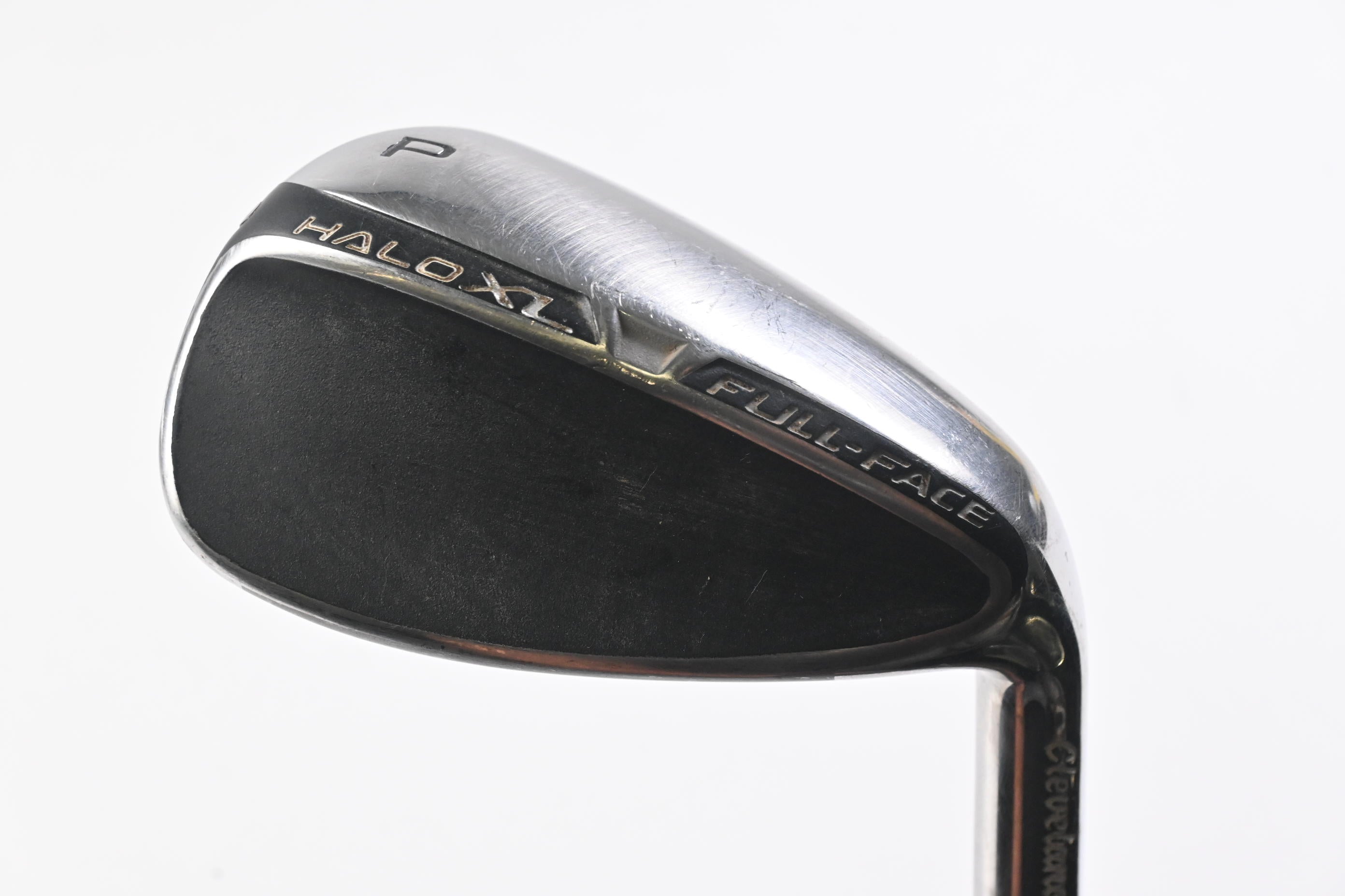 Cleveland Halo XL Pitching Wedge / 43 Degree / Regular Flex UST Mamiya Helium 60