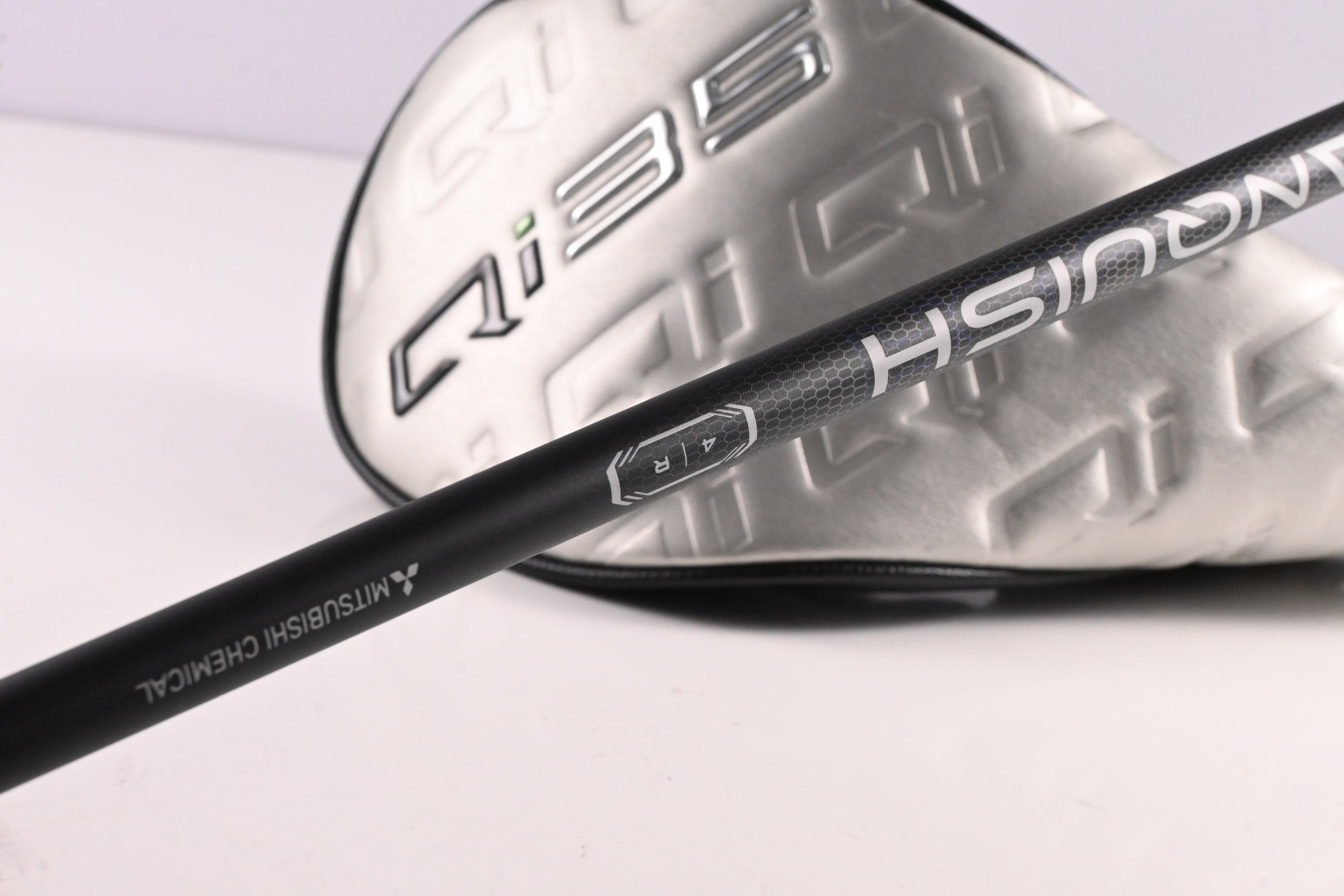 Taylormade Qi35 Driver / 9 Degree / Regular Flex Vanquish 4 Shaft