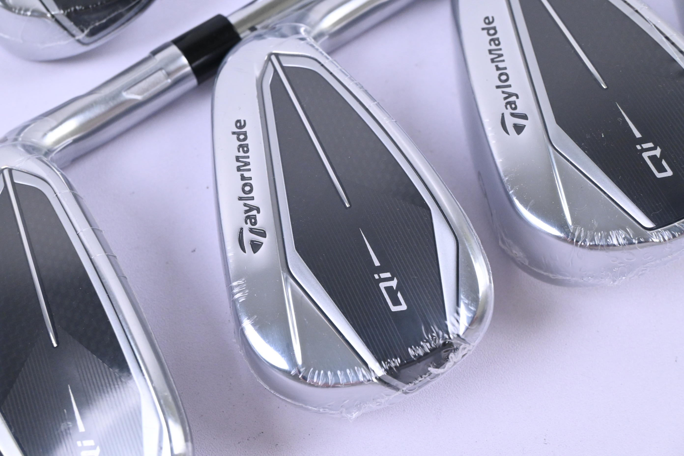 Taylormade Qi Irons / 4-PW / Regular Flex KBS MAX MT 85 Shafts
