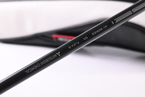 Titleist GT2 Driver / 9 Degree / Stiff Flex Tensei AV Raw Blue 55 SFW Shaft