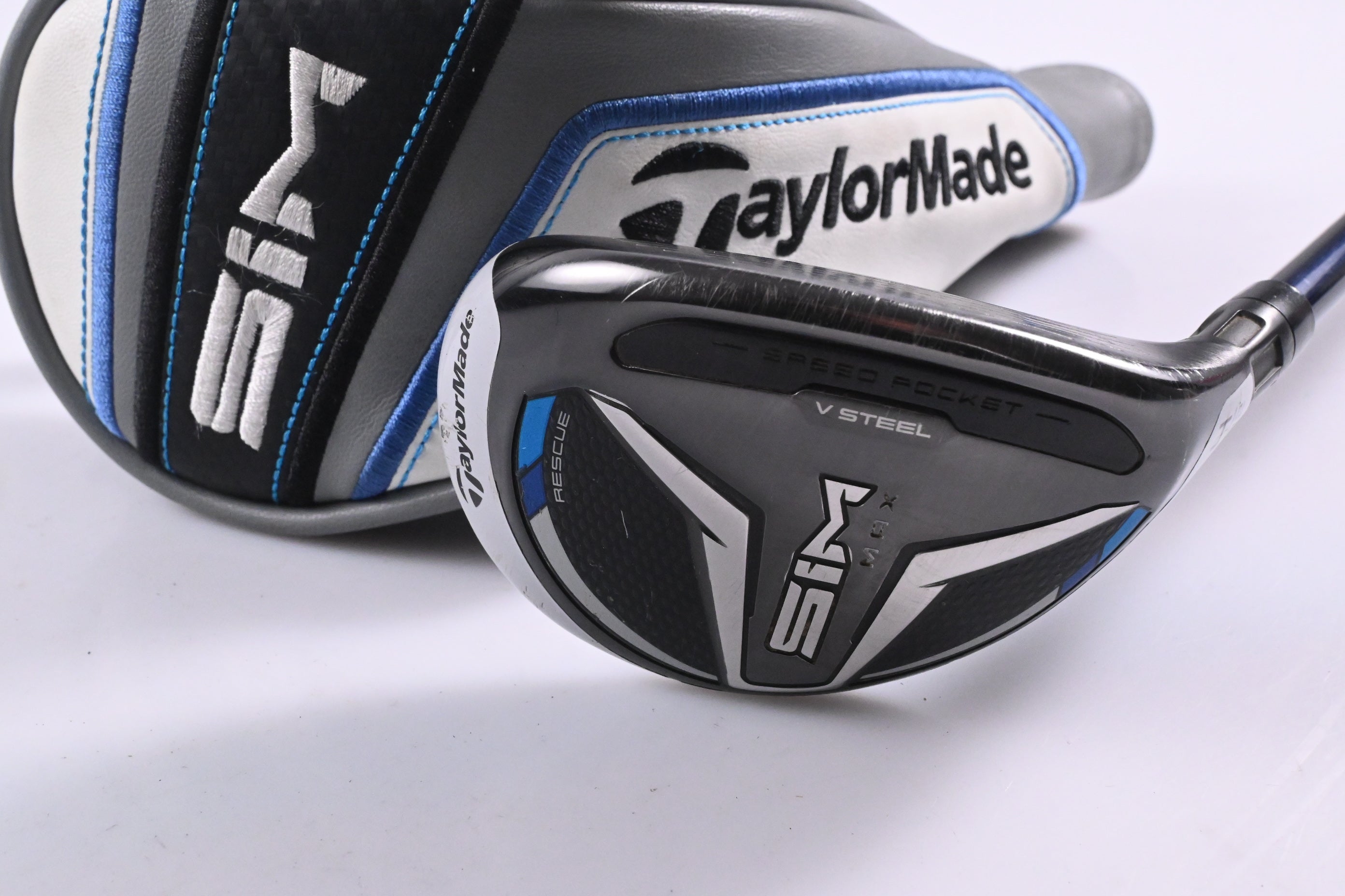 Taylormade SIM Max #4 Hybrid / 22 Degree / Regular Flex Fujikura Ventus Blue 6