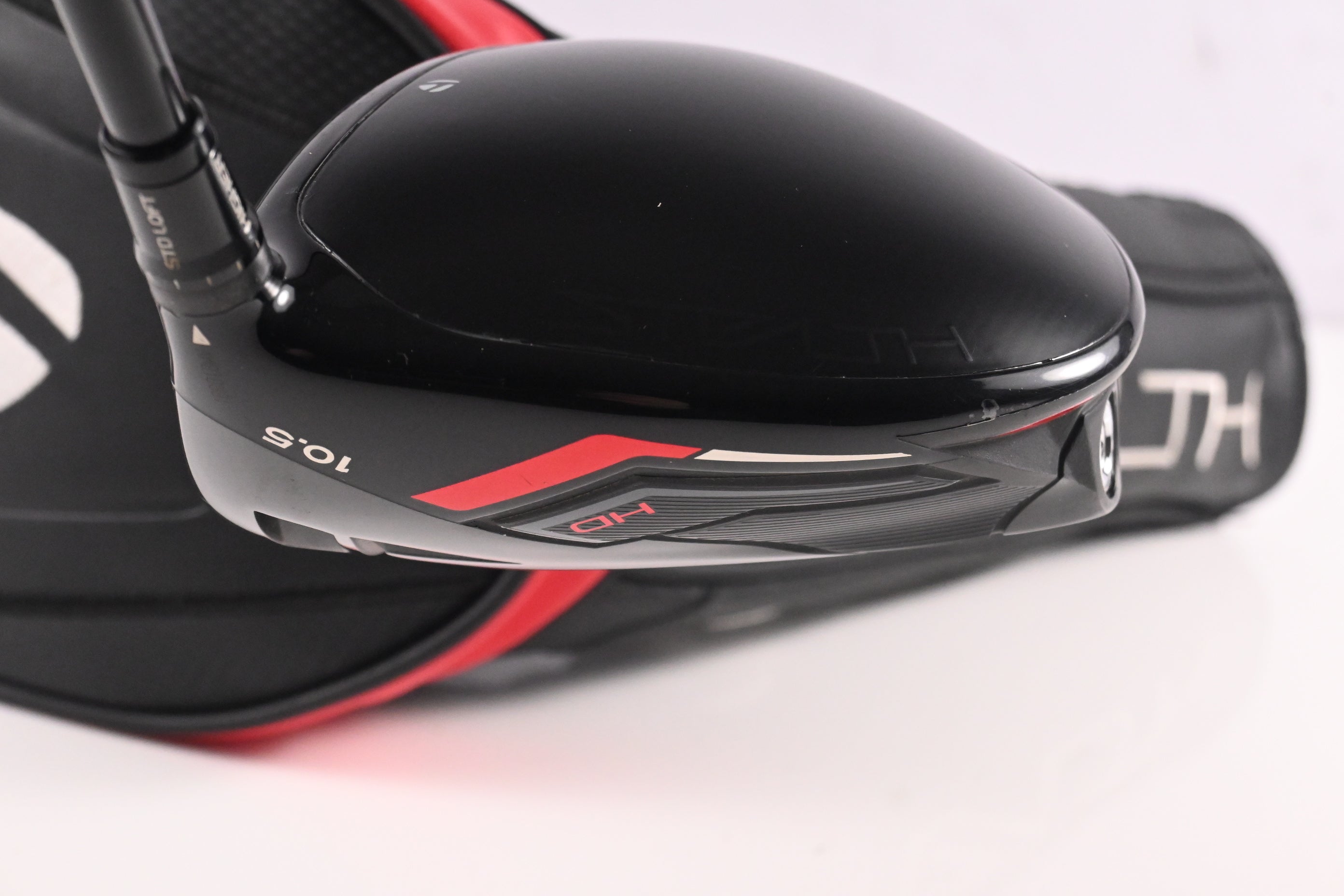 Taylormade Stealth HD Driver / 10.5 Degree / Regular Flex Fujikura AirSpeeder 45