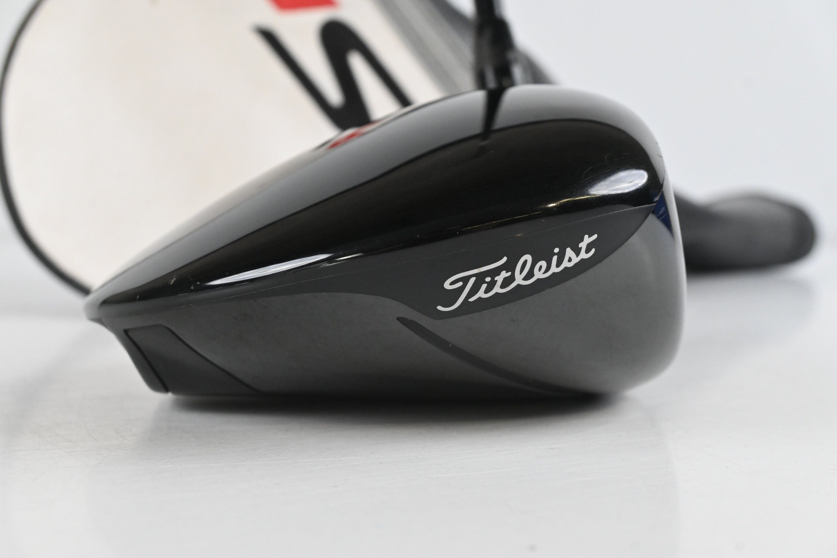 Titleist TSR2 Driver / 8 Degree / Stiff Flex HZRDUS Black 60 Shaft