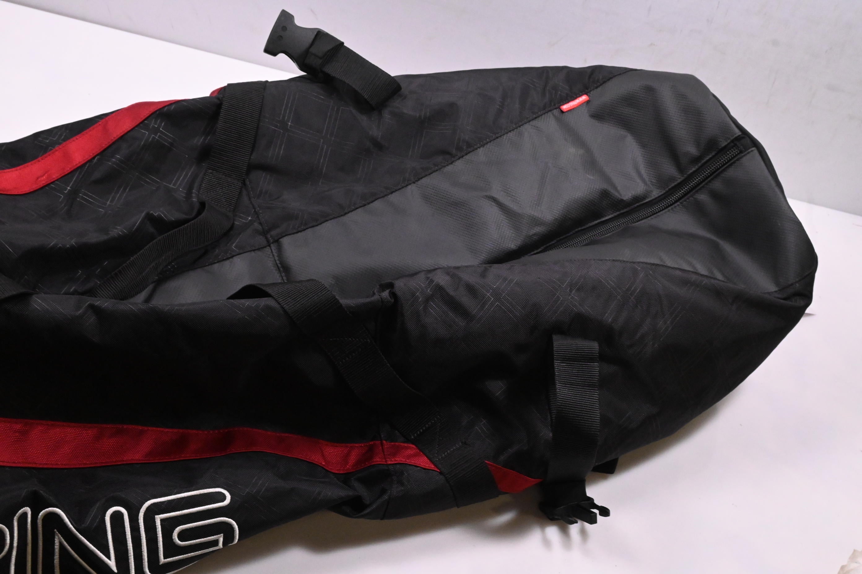 Ping Travel Bag / Black