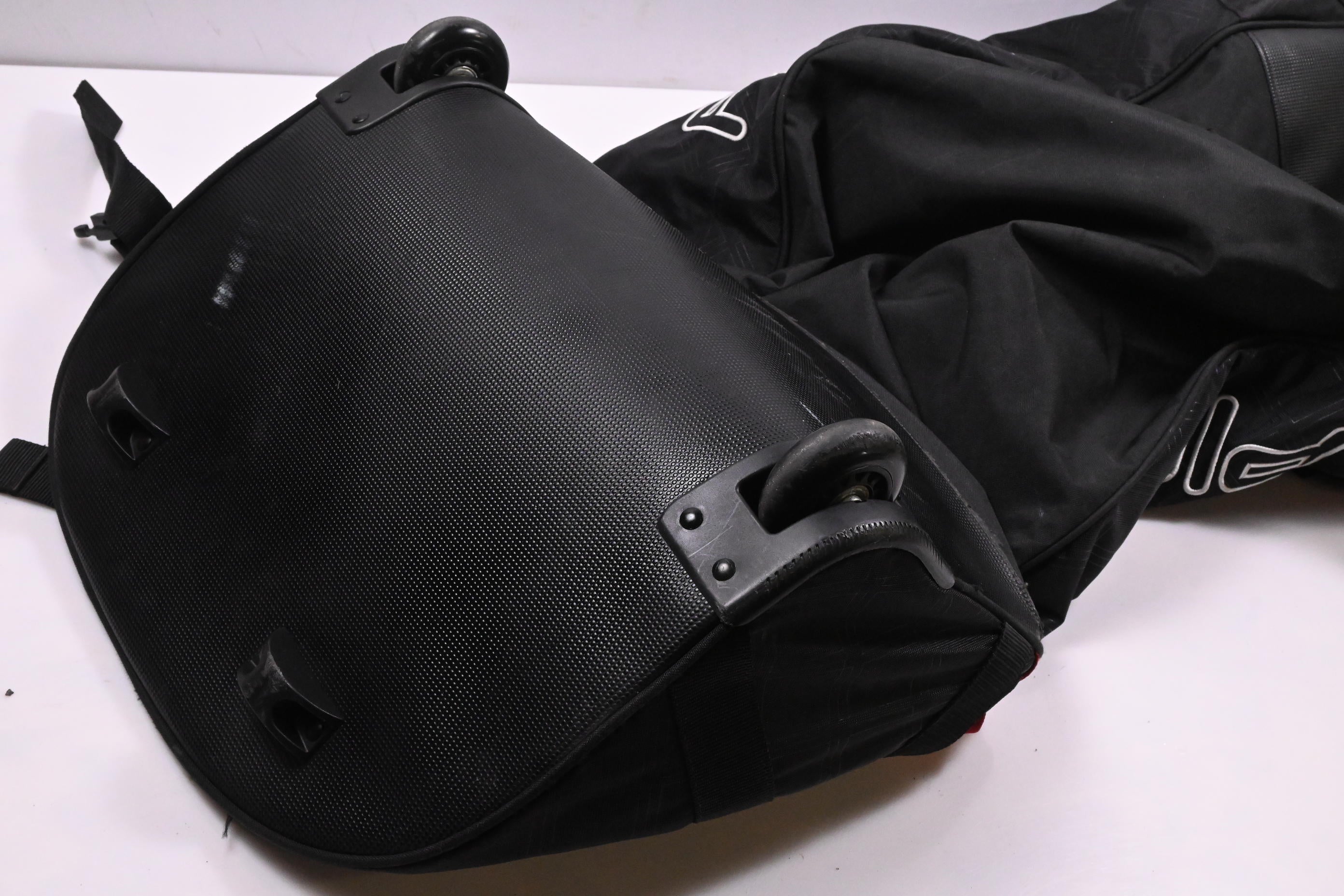 Ping Travel Bag / Black
