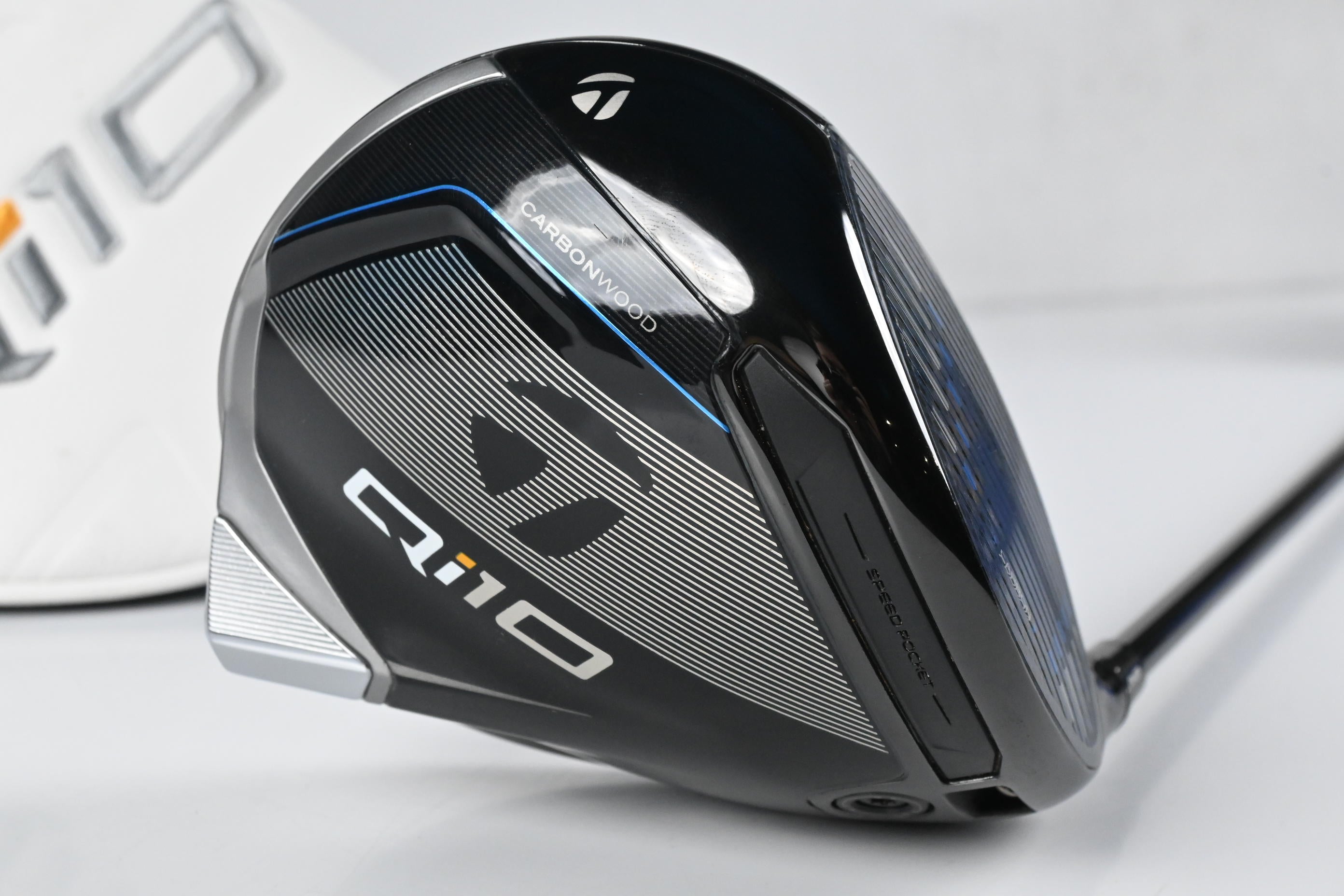 Taylormade Qi10 Driver / 10.5 Degree / Regular Flex Fujikura Ventus TR Blue 5