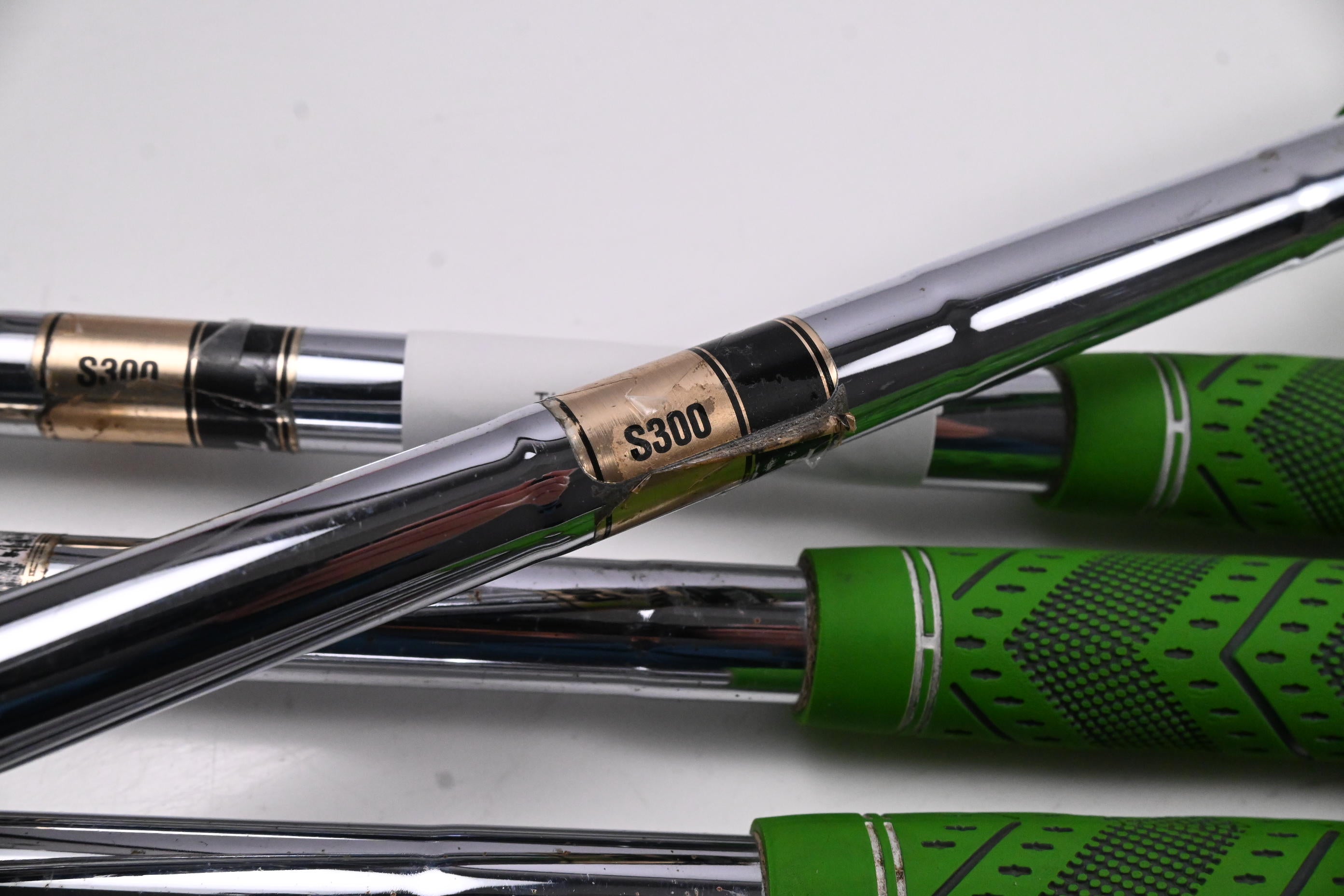 Titleist 710 AP2 Irons / 4-PW / Stiff Flex Dynamic Gold S300 Shafts