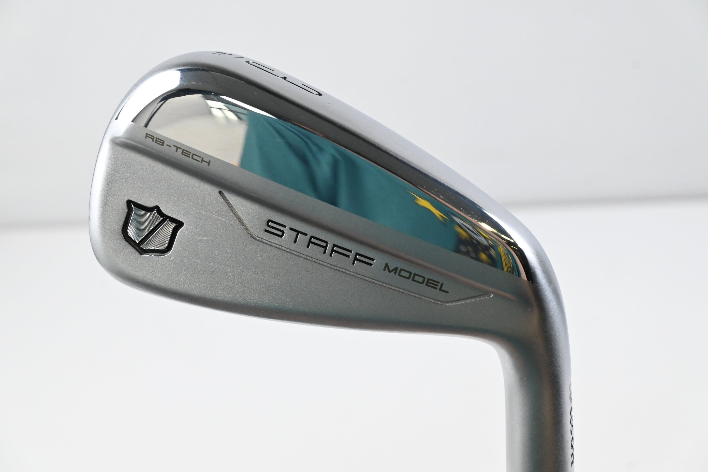 Wilson Staff Model RB-Tech Utility #3 Iron / 21 Degree / X-Flex Dynamic Gold