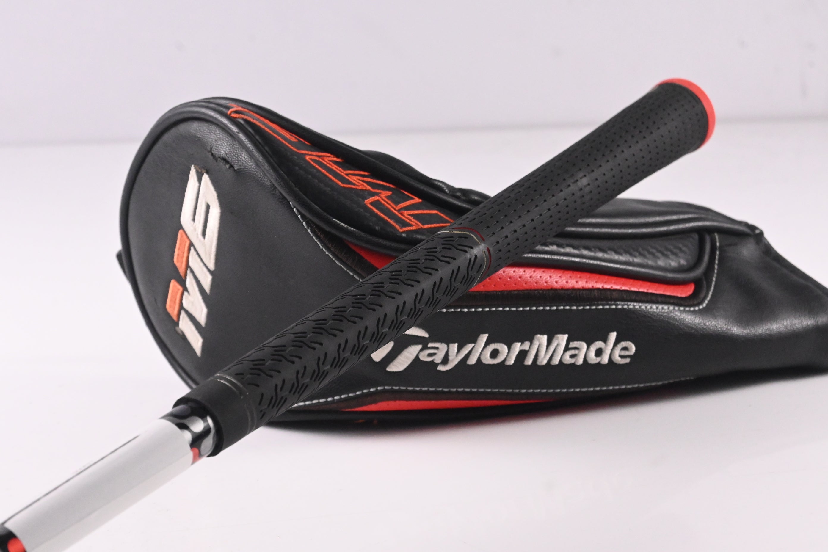 Taylormade M6 #3 Wood / 15 Degree / Regular Flex Fujikura Atmos Orange 5 Shaft