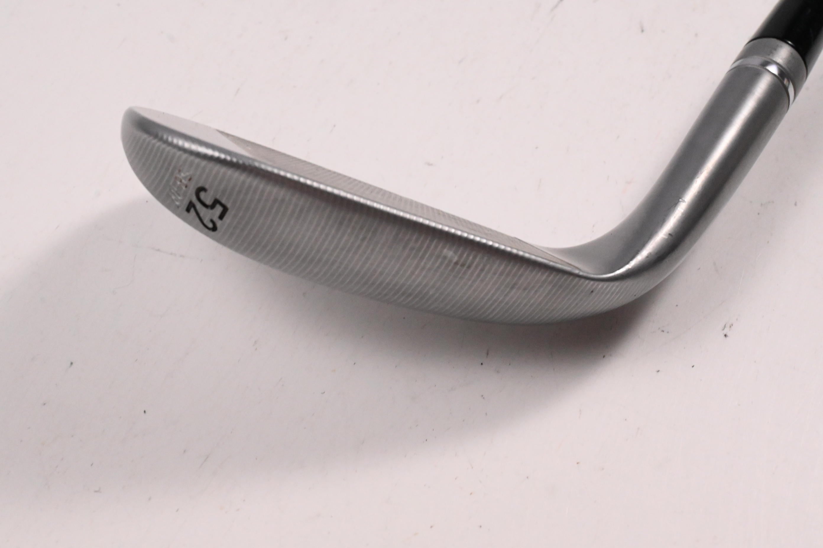 Taylormade Milled Grind 5 Gap Wedge / 52 Degree / Wedge Flex Dynamic Gold 115