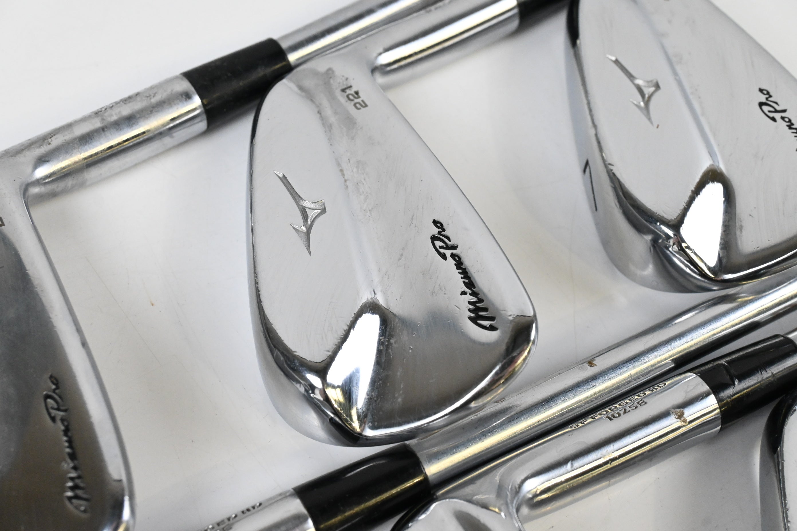 Mizuno Pro 221 Irons / 5-PW / Stiff Flex Project X LS 120 Shafts