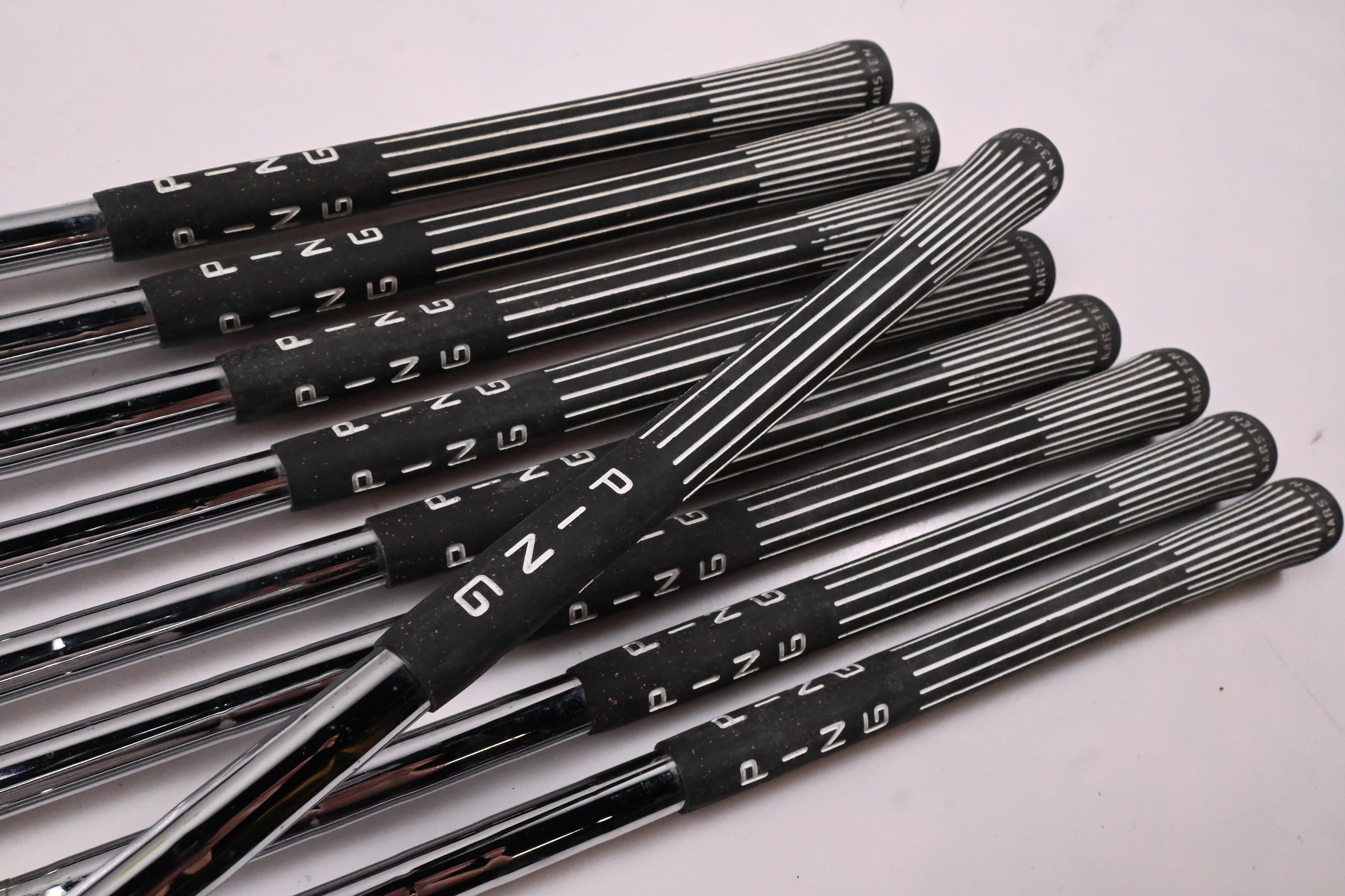 Ping Eye 2 + BeCu Irons / 3-PW+SW / Black Dot / Regular Flex Ping KT Shafts