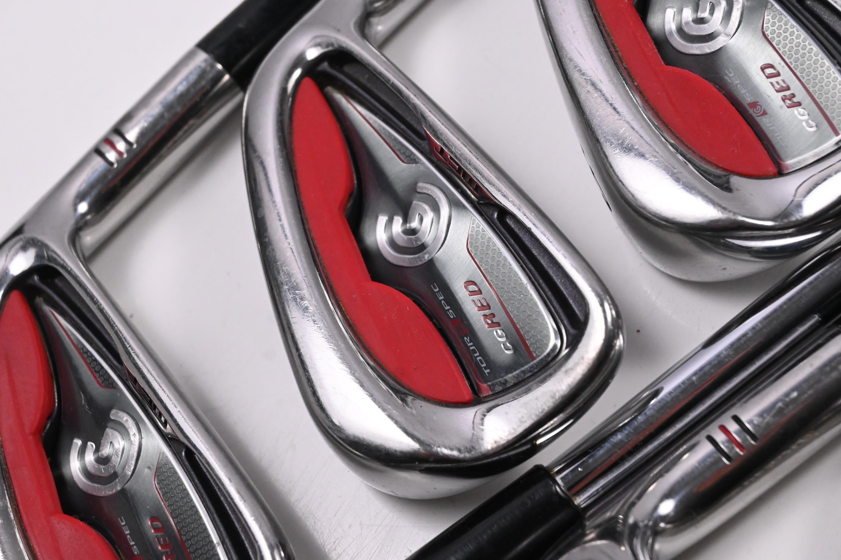 Cleveland CG Red Irons / 3-PW / Regular Flex Dynamic Gold R300 Shafts