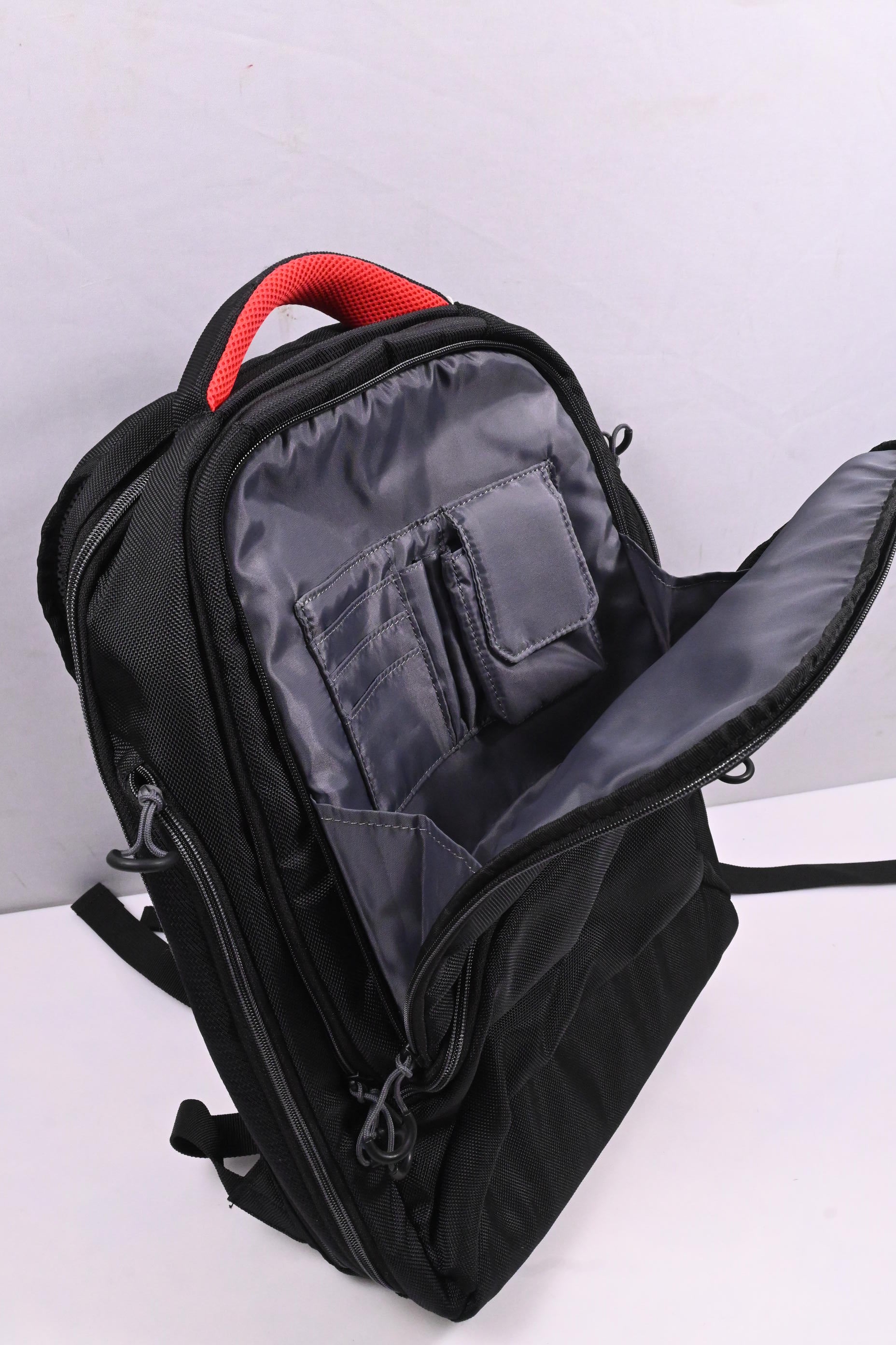 Titleist Backpack / Red & Black