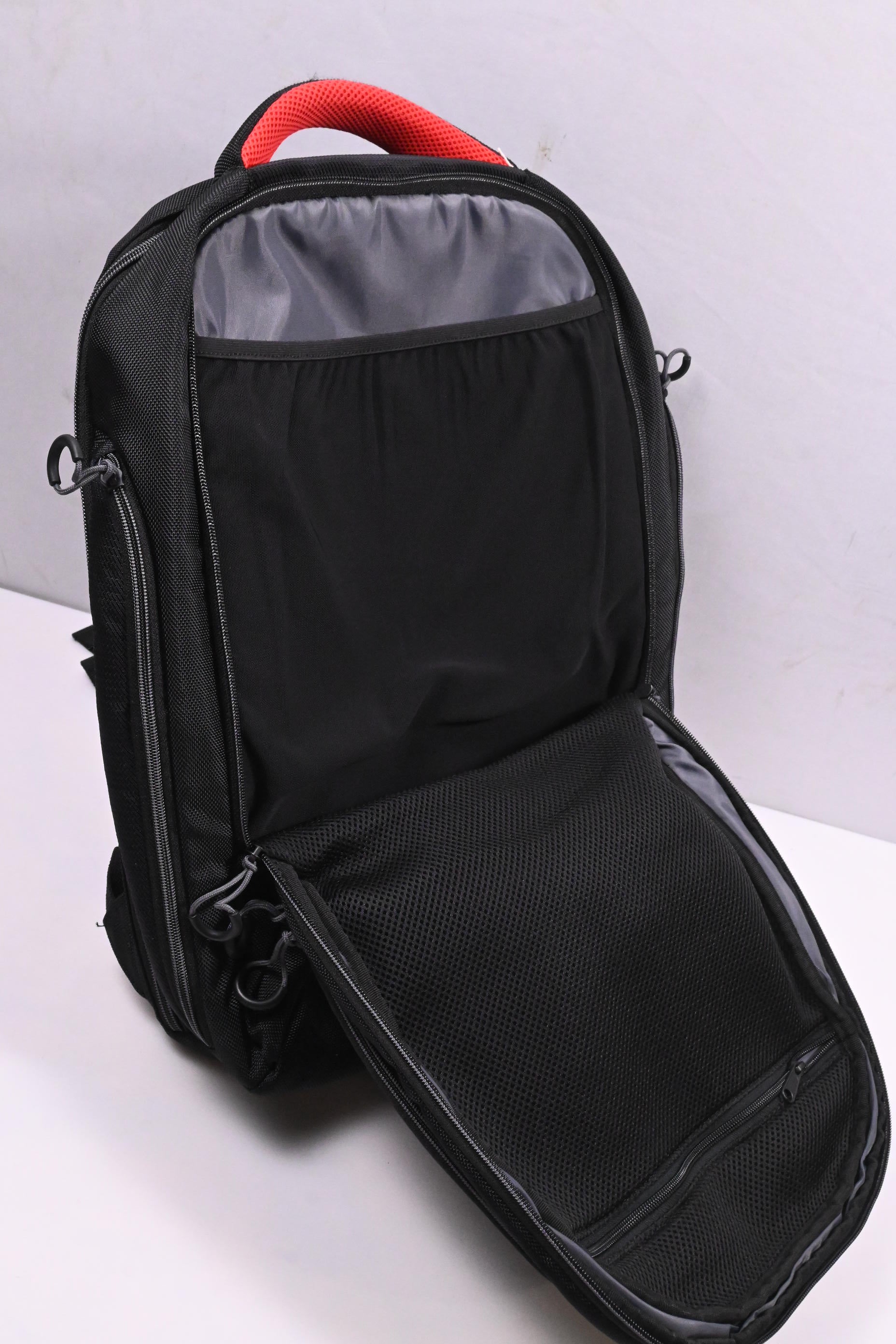 Titleist Backpack / Red & Black