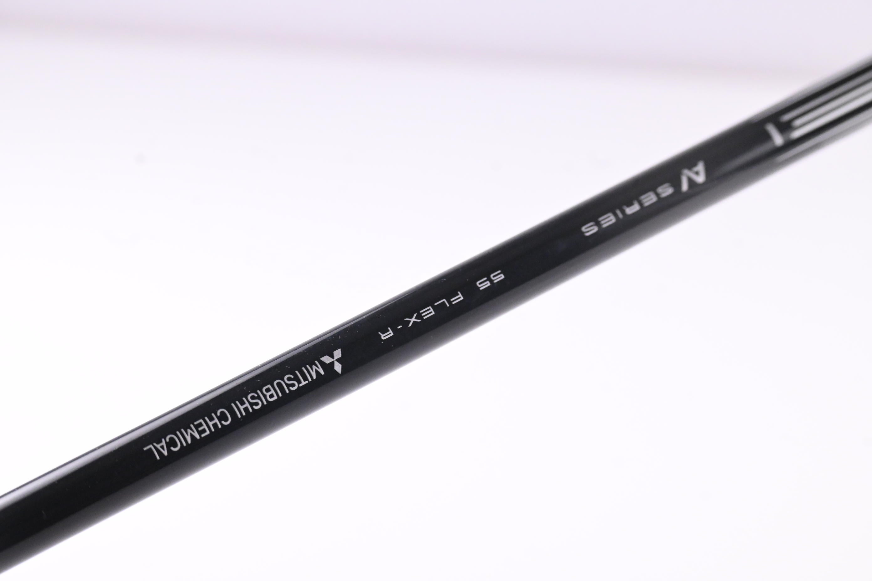 Cleveland Launcher XL 2 Driver / 9 Degree / Regular Flex Tensei AV Blue 55 Shaft